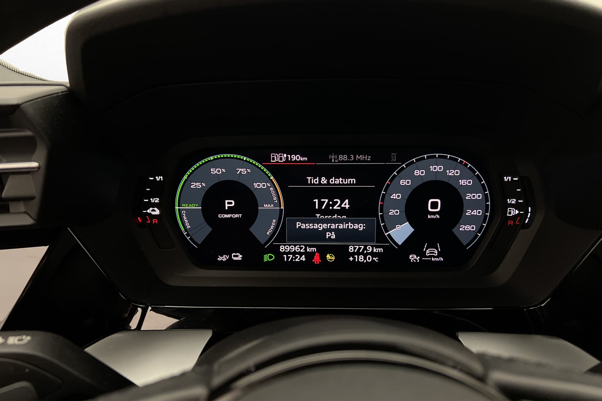 Audi A3 Sportback 45 TFSI e 245hk S-Line LED Audi-Sound MOMS