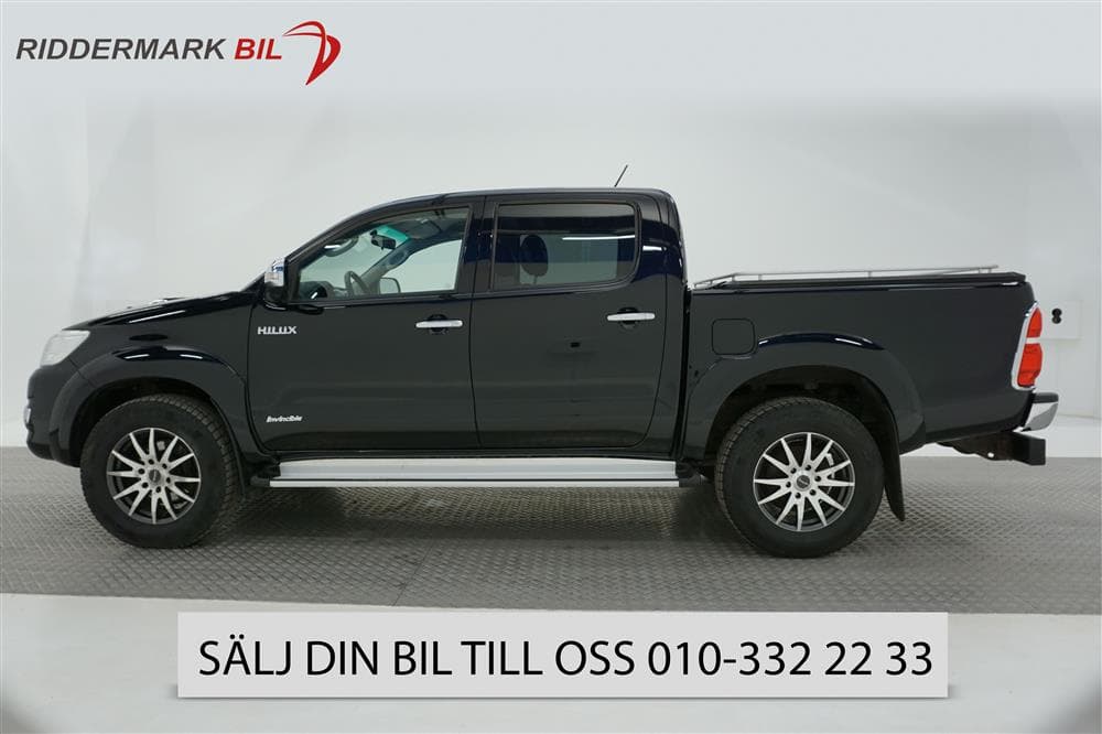 Toyota Hilux 3.0 D-4D Invicible Aut Navi Skinn Lock Moms 