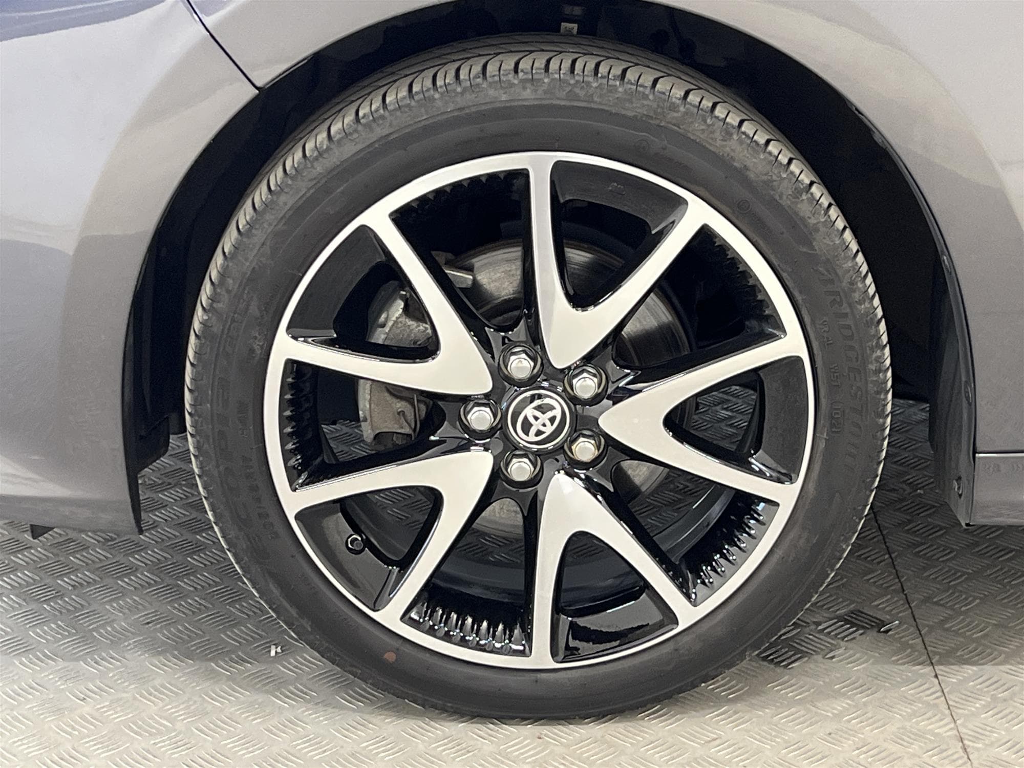 Toyota Yaris Hybrid 116hk 1 Brukare B-Kam Style Paket 