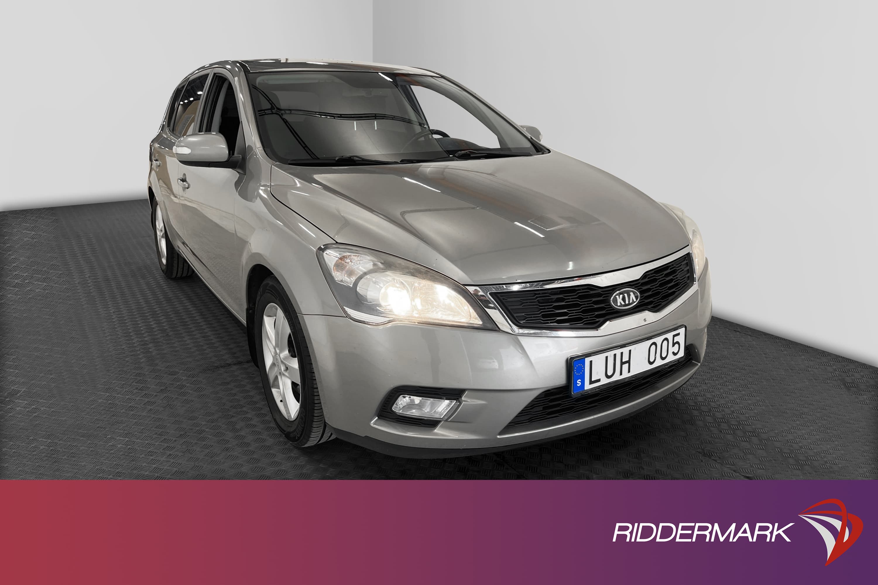 Kia Ceed 1.6 CRDi 128hk Dragkrok Sensorer Välserv 2-brukare