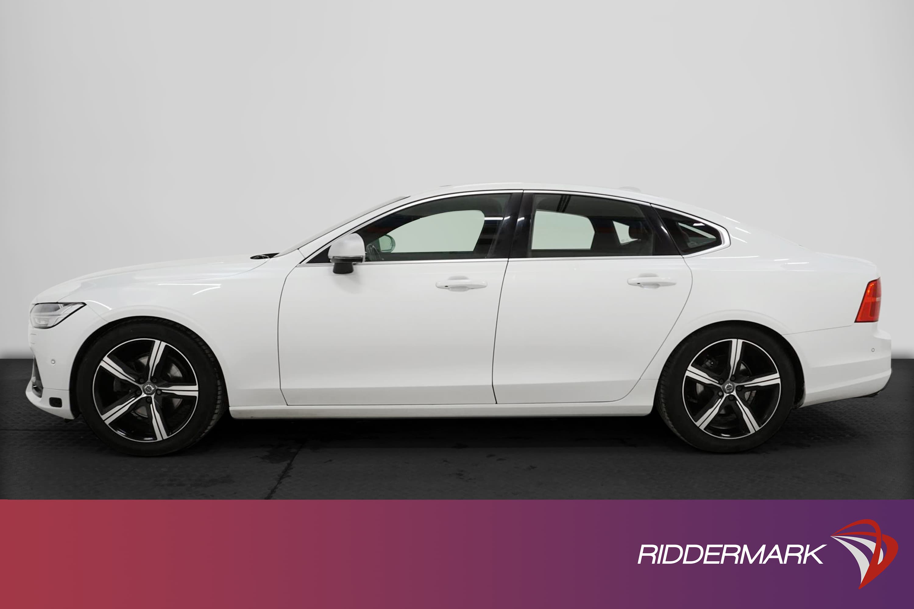 Volvo S90 D4 AWD