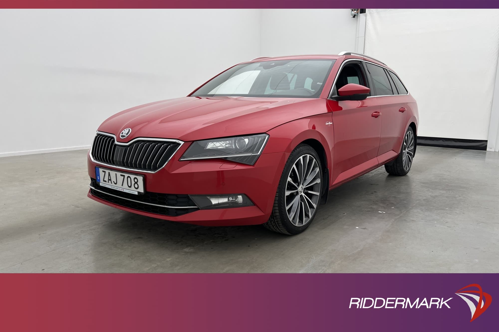 Škoda Superb TDI 4x4 190hk L&K Värmare Skinn Canton Dragkrok