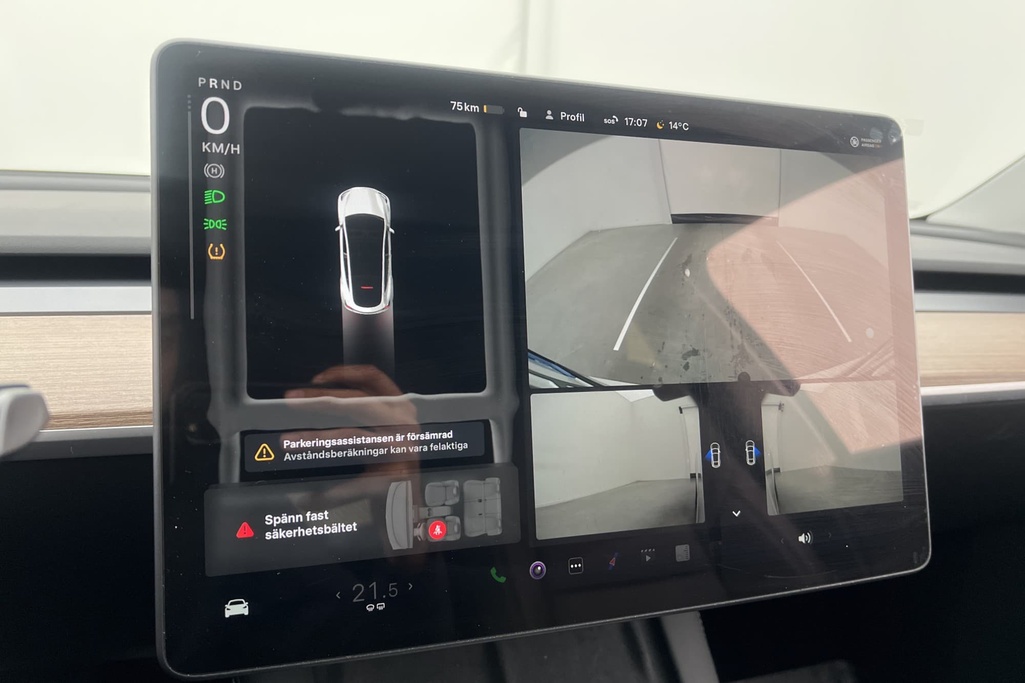 Tesla Model Y Performance AWD Autopilot Dragkrok Svensksåld