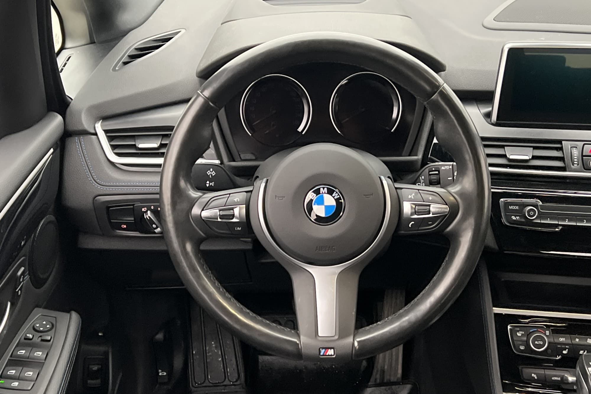 BMW 225 xe Active Tourer M Sport Skinn HUD HiFi Kamera Navi