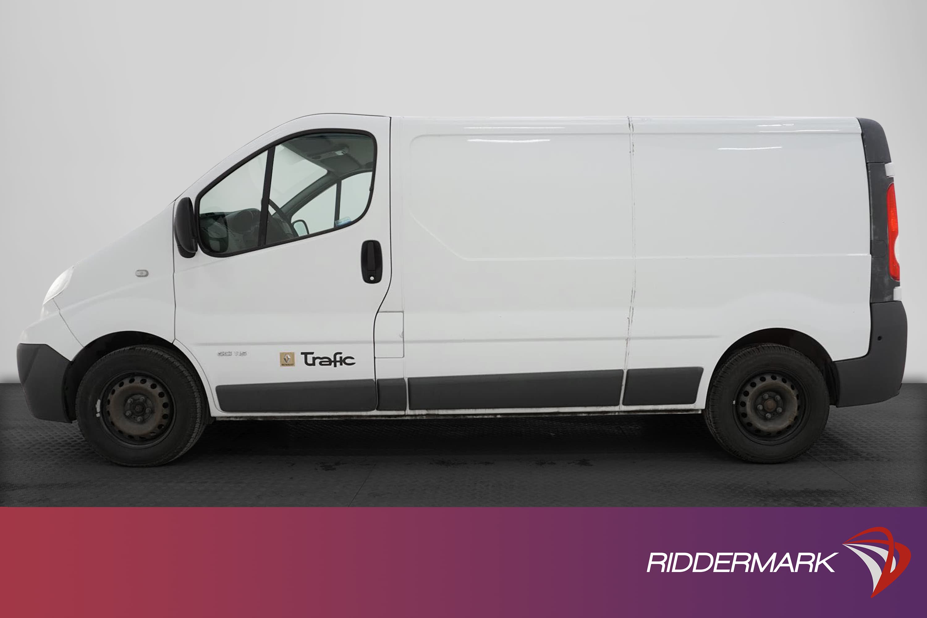 Renault Trafic 2.0dCi 3-sits Lång Dragkrok Nyservad Moms