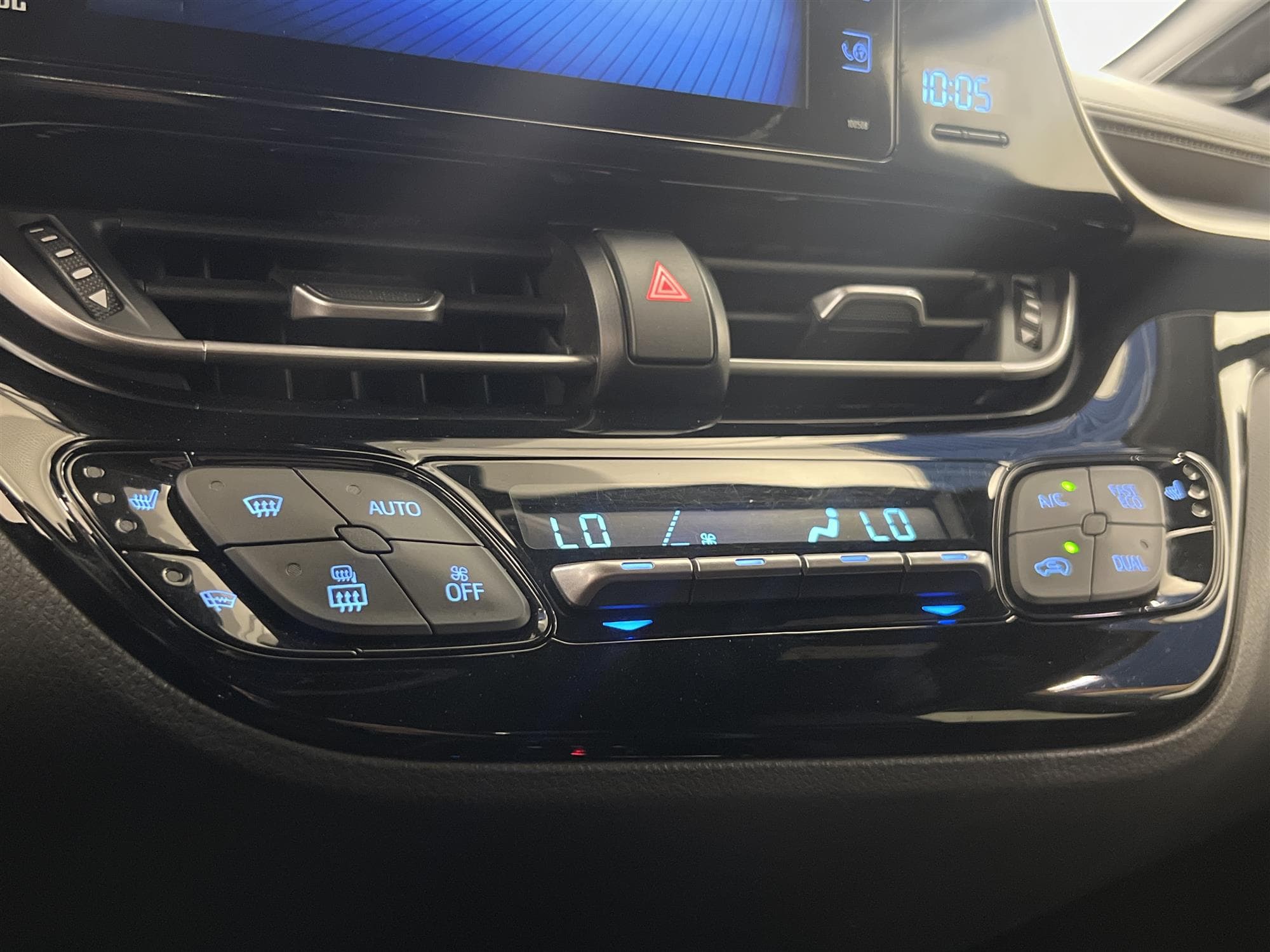 Toyota C-HR Hybrid CVT 122hk 1 Brukare Lime Edition JBL Navi