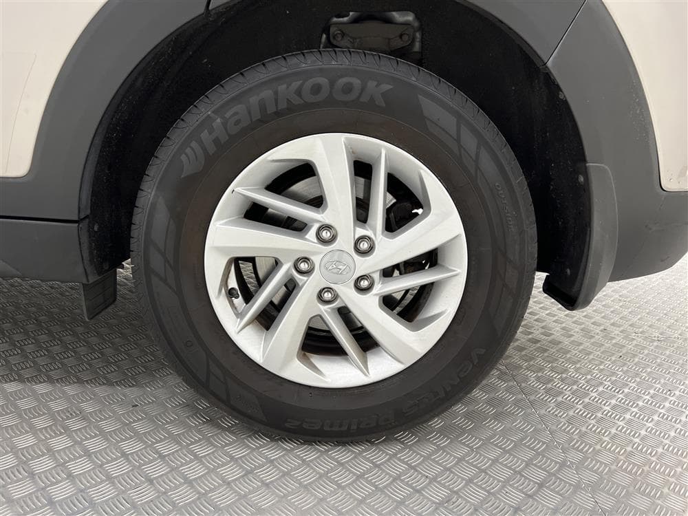 Hyundai Tucson 1.6 GDI 132hk Backkamera Lane Assist Carplayinteriör