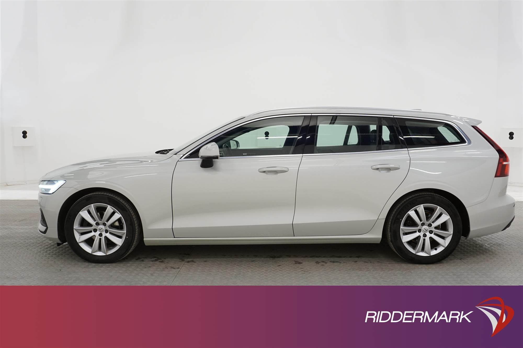 Volvo V60 D4 190hk Pano H/K HUD Voc