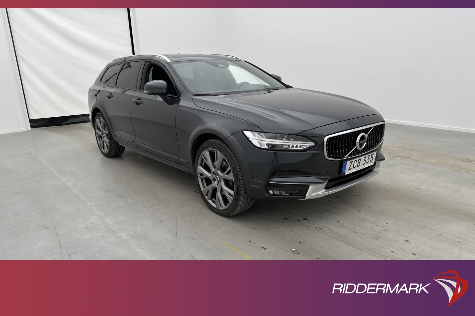 Volvo V90 Cross Country D5 AWD