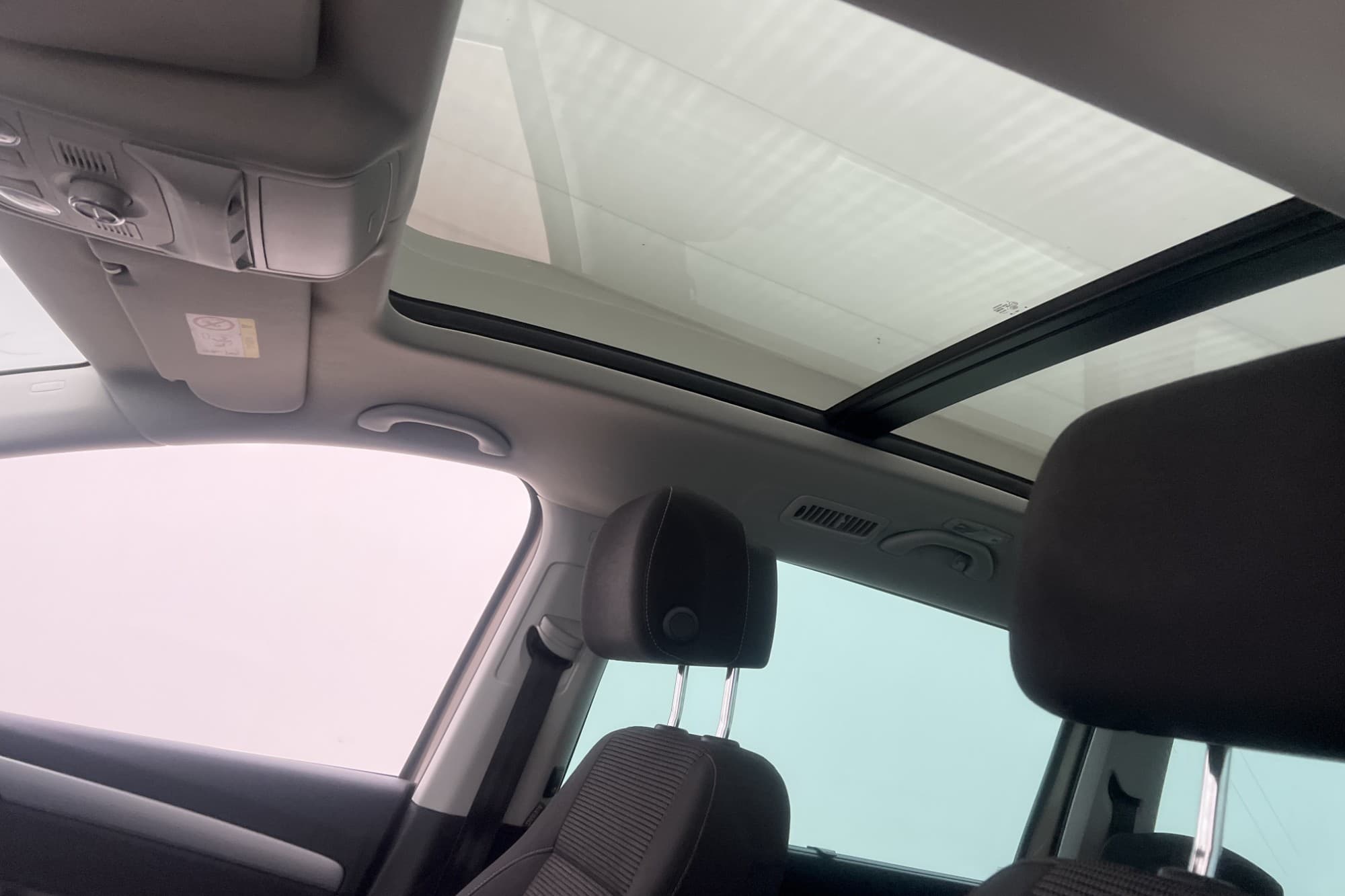 Volkswagen Sharan 7-Sits Värmare Pano Kamera El-Dörr Drag