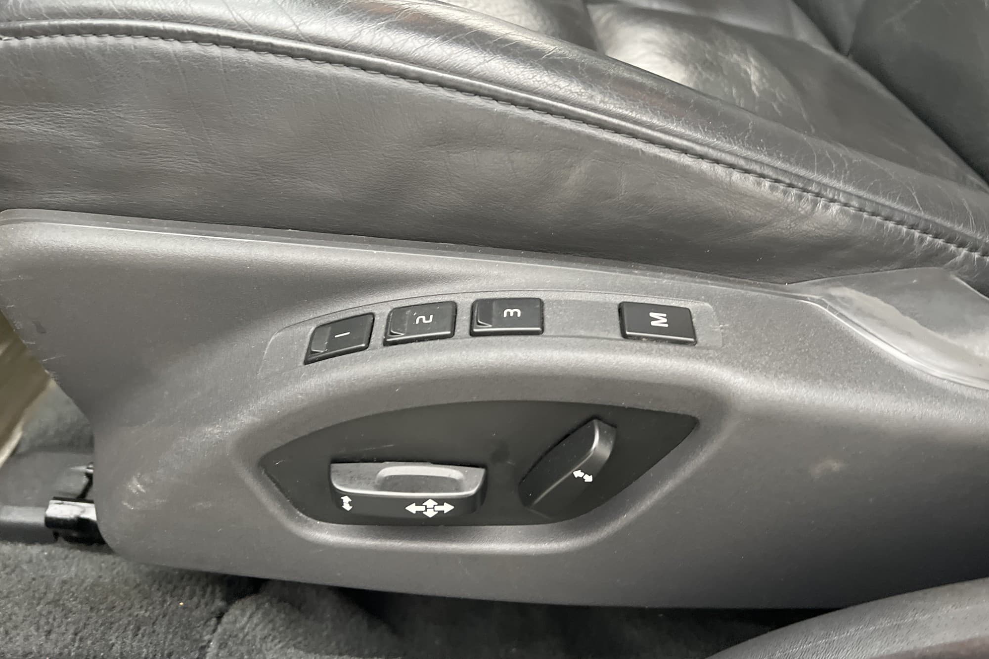 Volvo V70 D5 215hk Summum D-Värmare Dragkrok Skinn Keyless