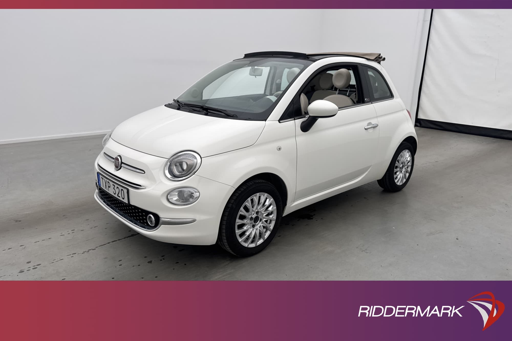 Fiat 500C 1.2 69hk Lounge CarPlay P-Sensorer Farthållare