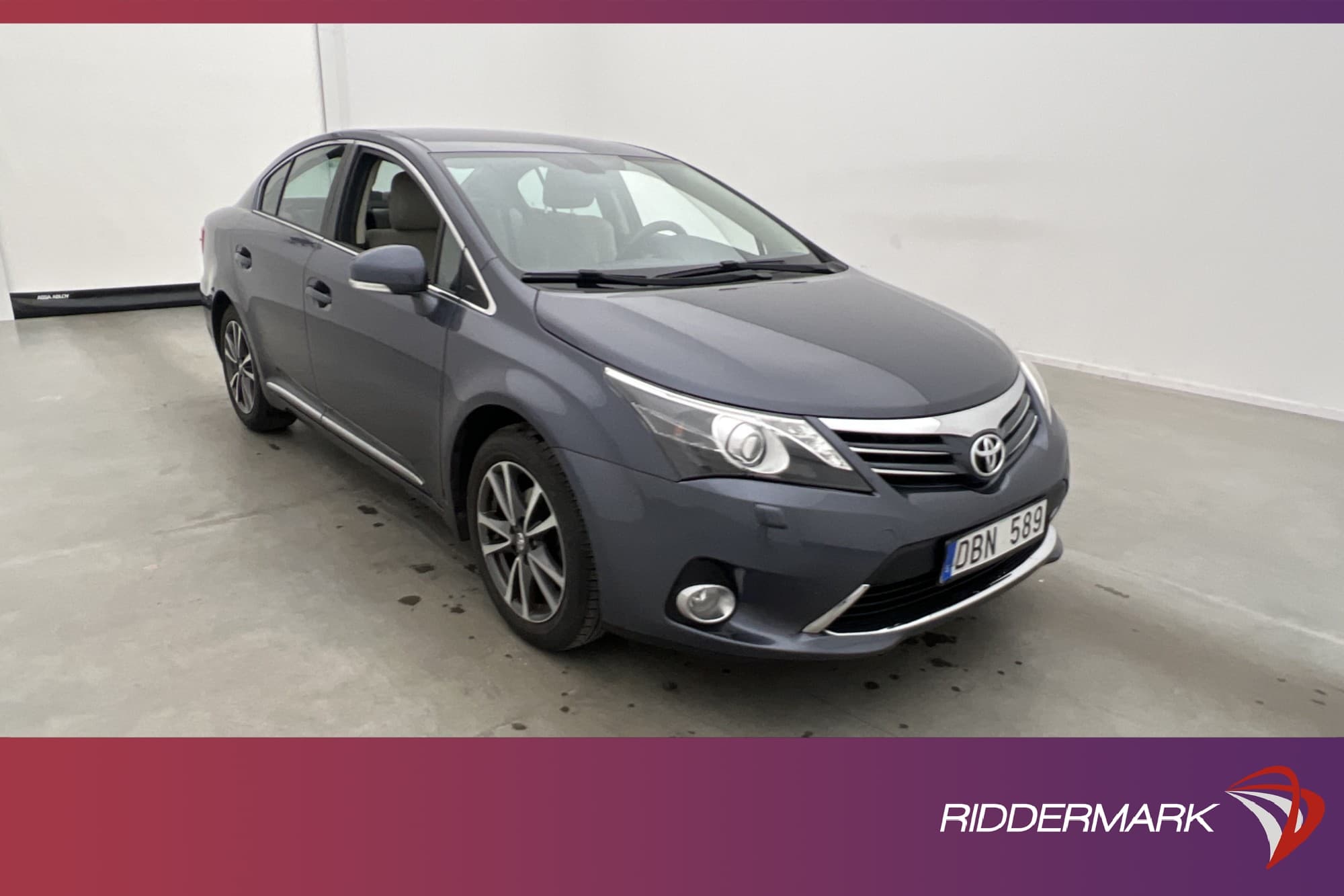 Toyota Avensis 2.0 152hk