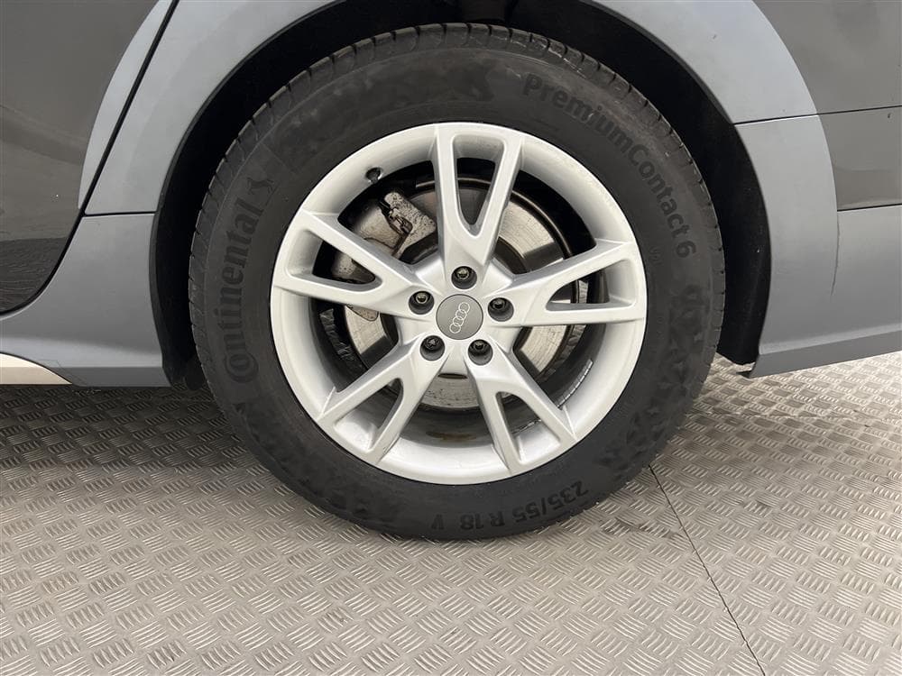 Audi A6 Allroad 3.0 TDI Q Luftfjädring Skinn Drag 0,56l/milinteriör