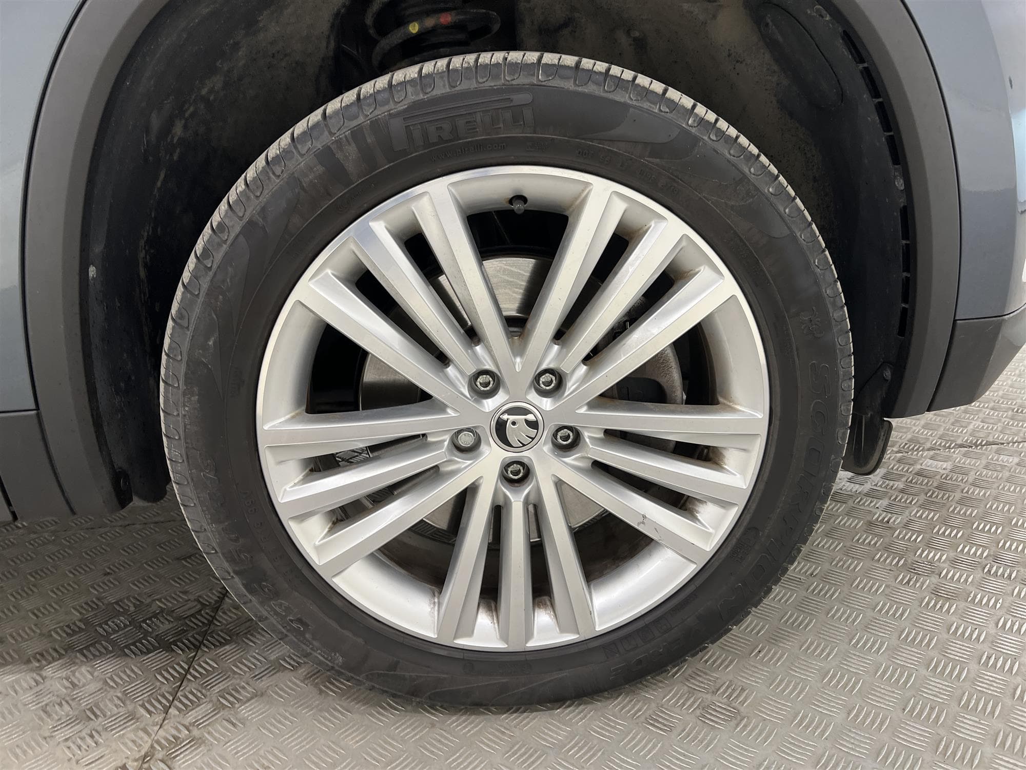 Skoda Kodiaq 2.0 TDI 4x4 Businessline Värmare Drag 7-sits