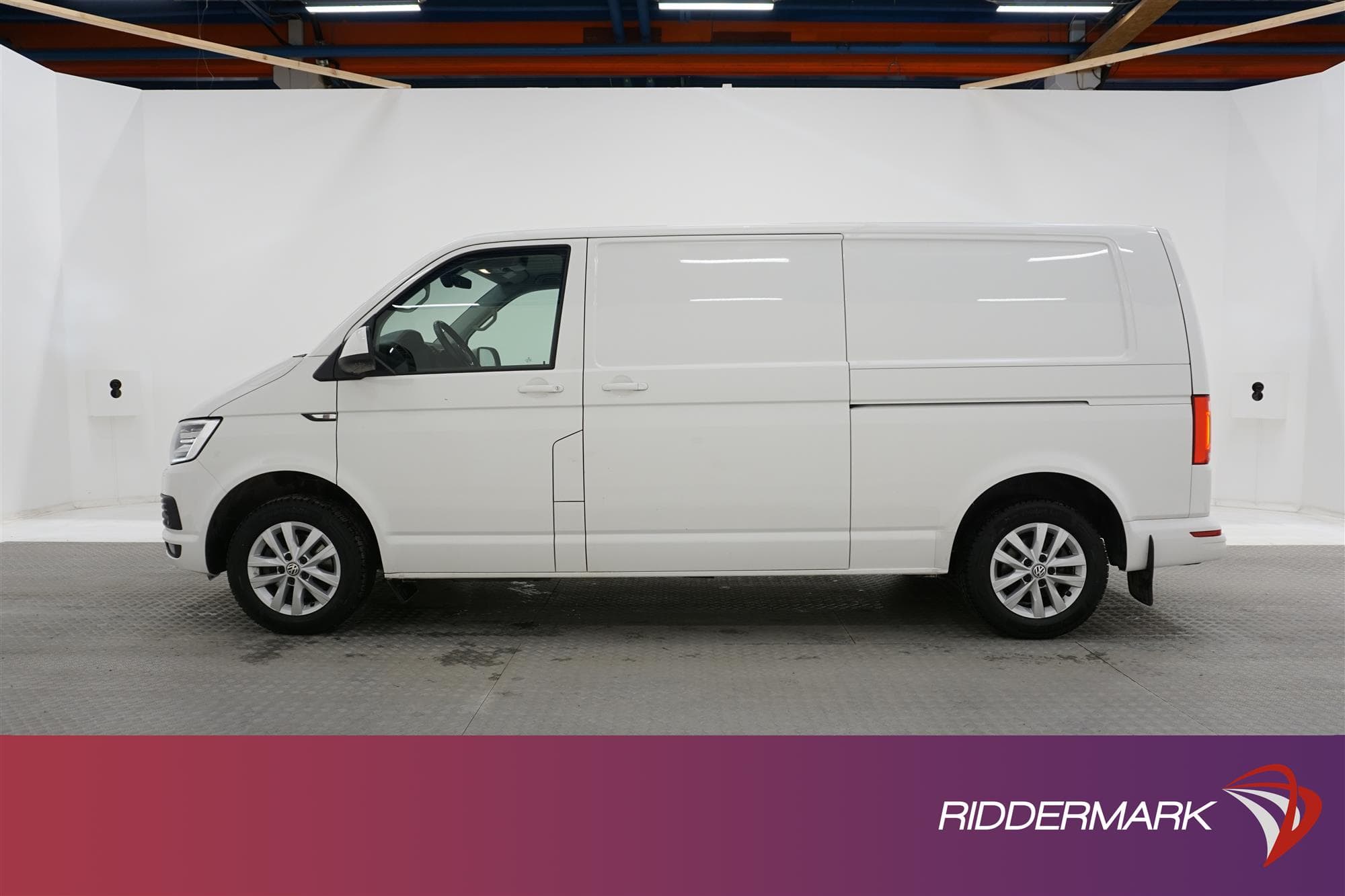 Volkswagen Transporter 2.0TDI Automat 4M L2 Dragkrok Moms