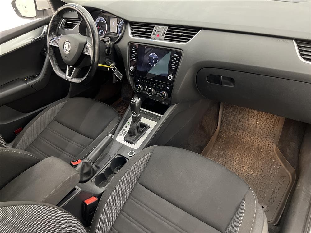 Skoda Octavia 2.0 TDI 4x4 Värmare Kamera Drag 0,49l/mil