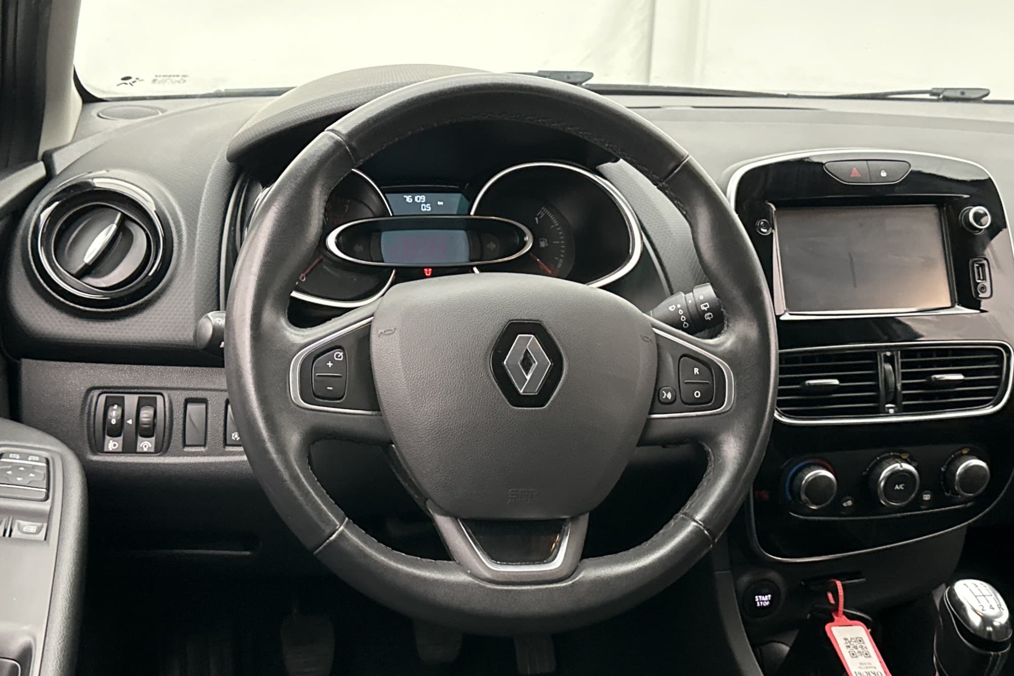 Renault Clio Sport Tourer 0.9 TCe 90hk Zen Navi Farthållare