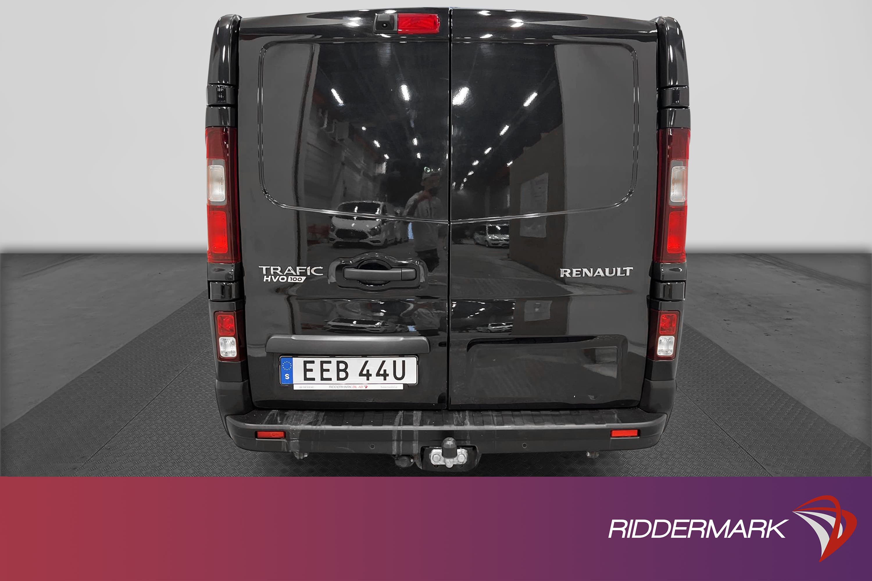 Renault Trafic 2.0dCi Automat 170hk L2H1 Navi Värmare Moms