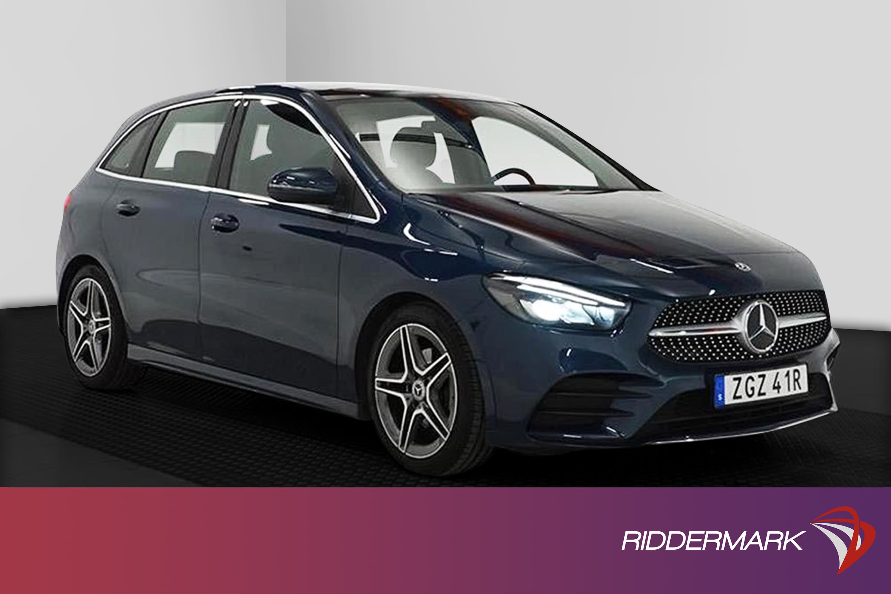 Mercedes-Benz B 200 AMG Panorama Kamera Dragkrok Naviexteriör