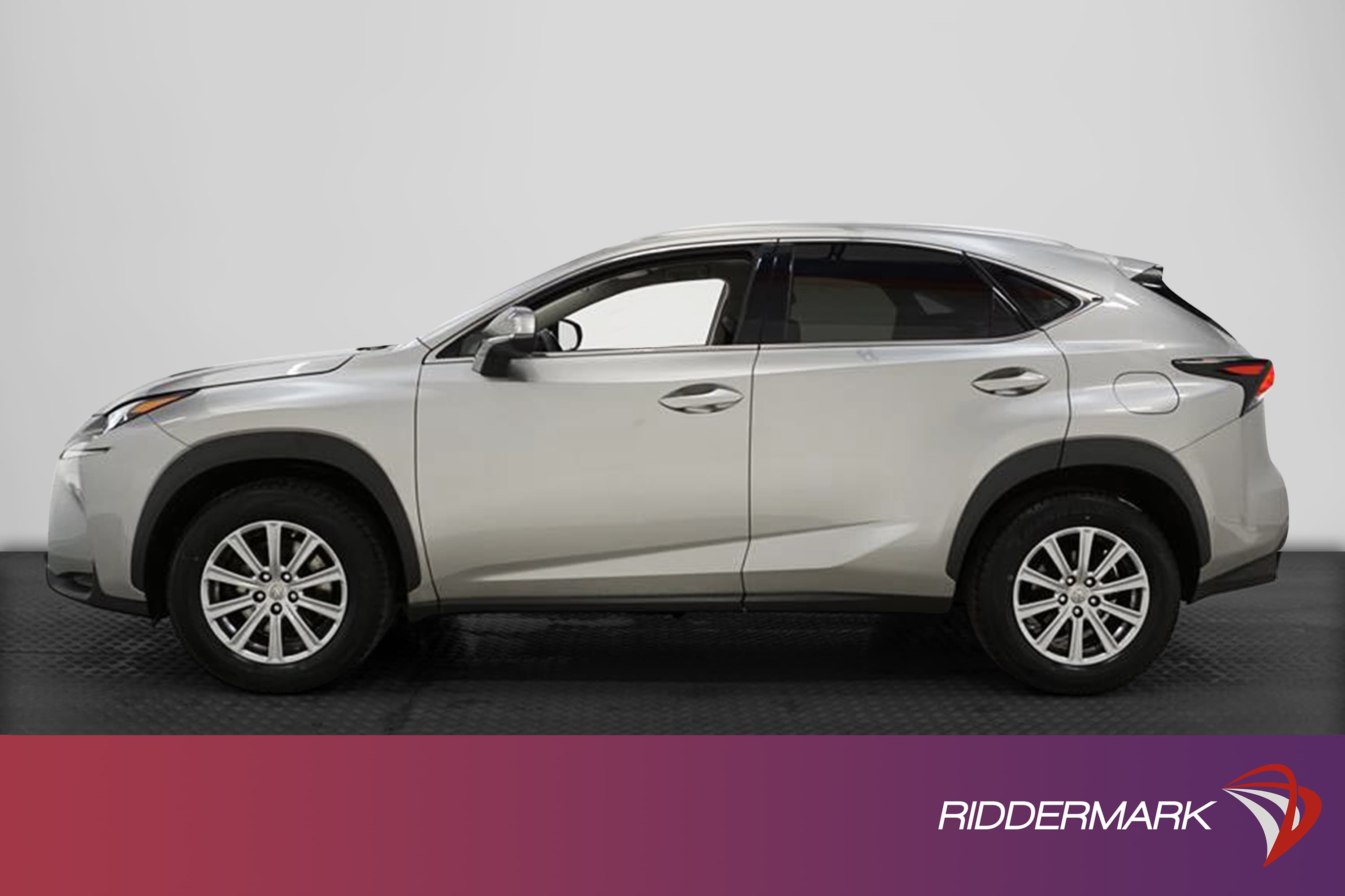 Lexus NX 300h AWD 197hk
