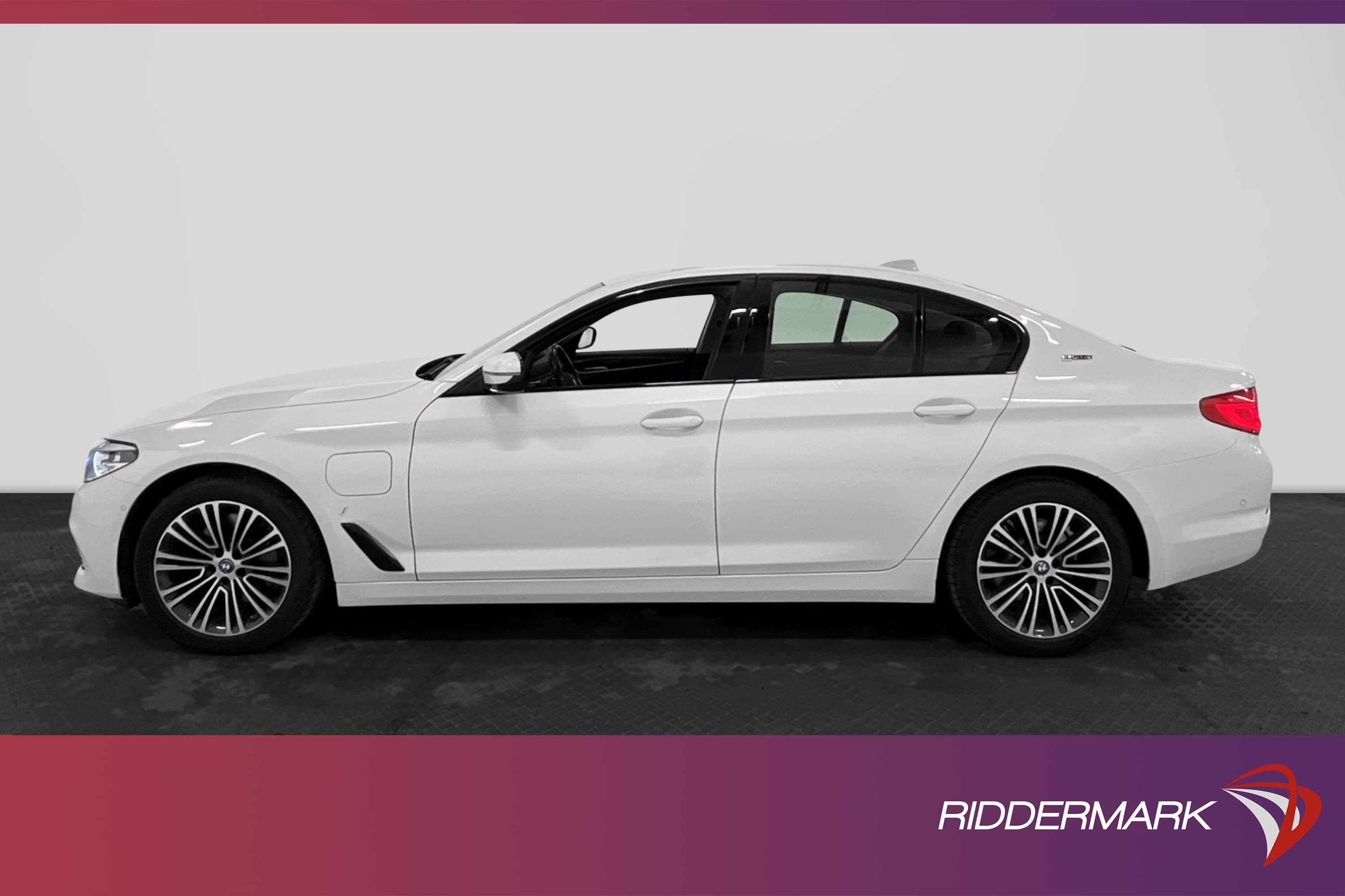 BMW 530e Sedan 252hk
