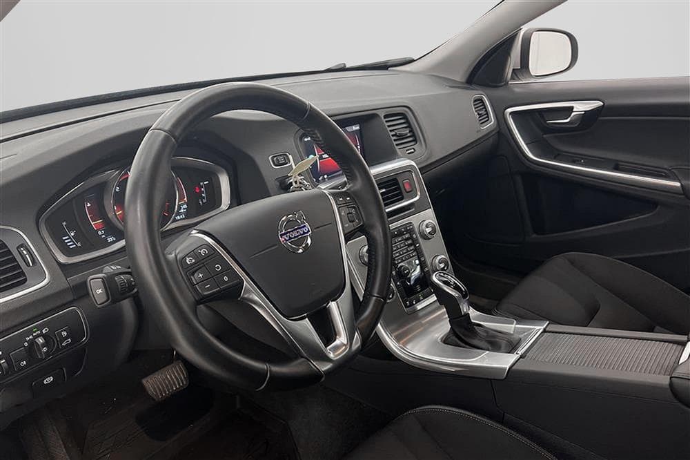 Volvo V60 D4 190hk AWD Classic Momentum Voc Dragkrok Navi interiör