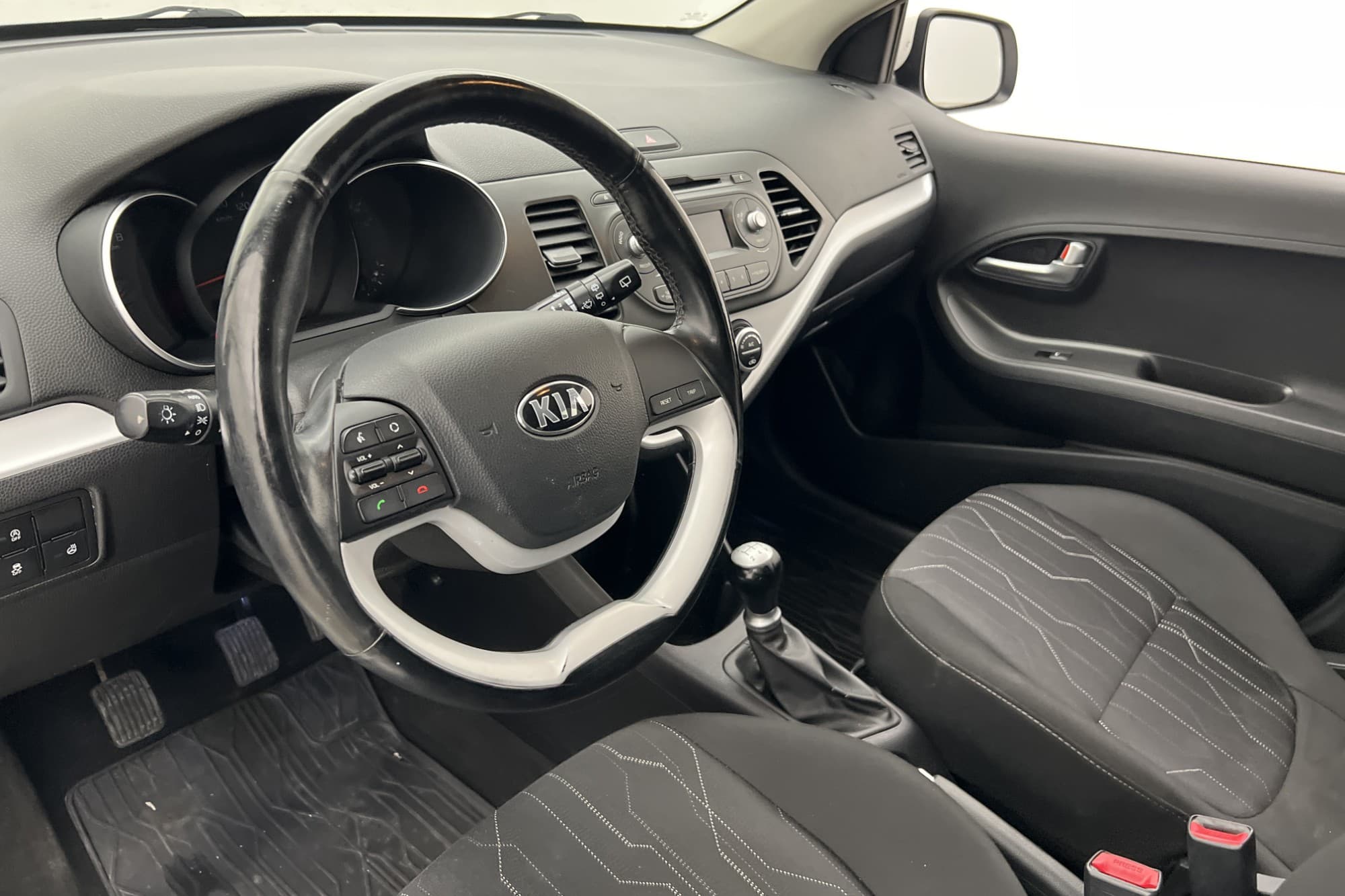 Kia Picanto 1.0 MPI 67hk En-brukare Rattvärme Bluetooth