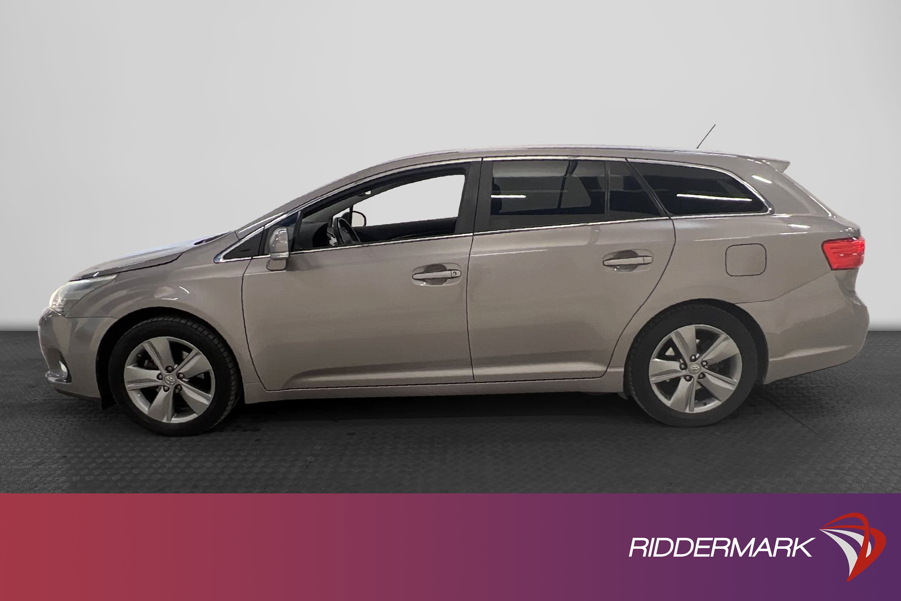 Toyota Avensis 1.8 Valvematic 147hk