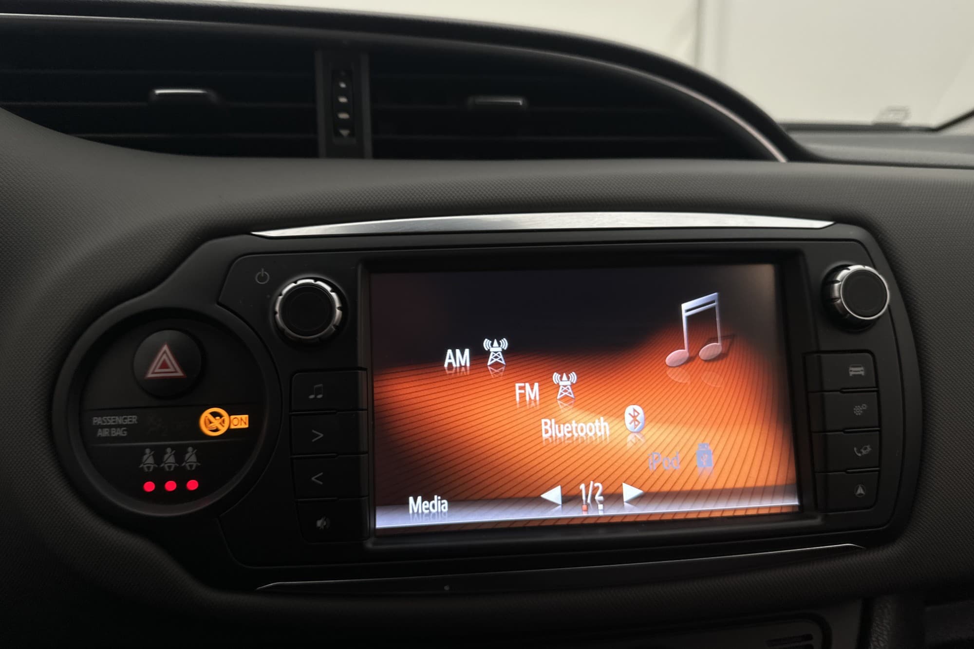 Toyota Yaris 1.33 Dual VVT-i 99hk Style Kamera Bluetooth