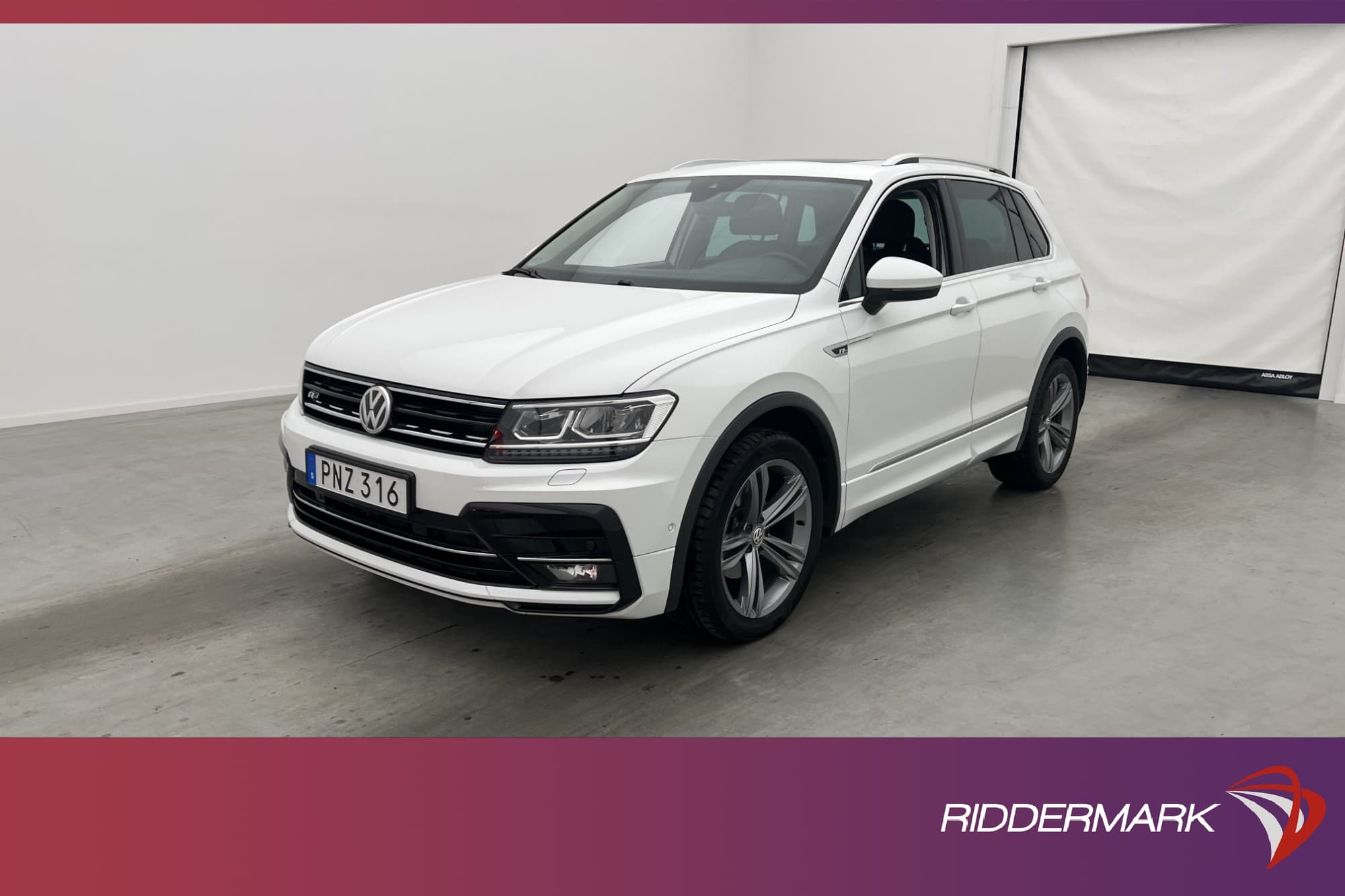 Volkswagen Tiguan TSI 4M 150hk R-Line Pano Cockpit Värm Drag