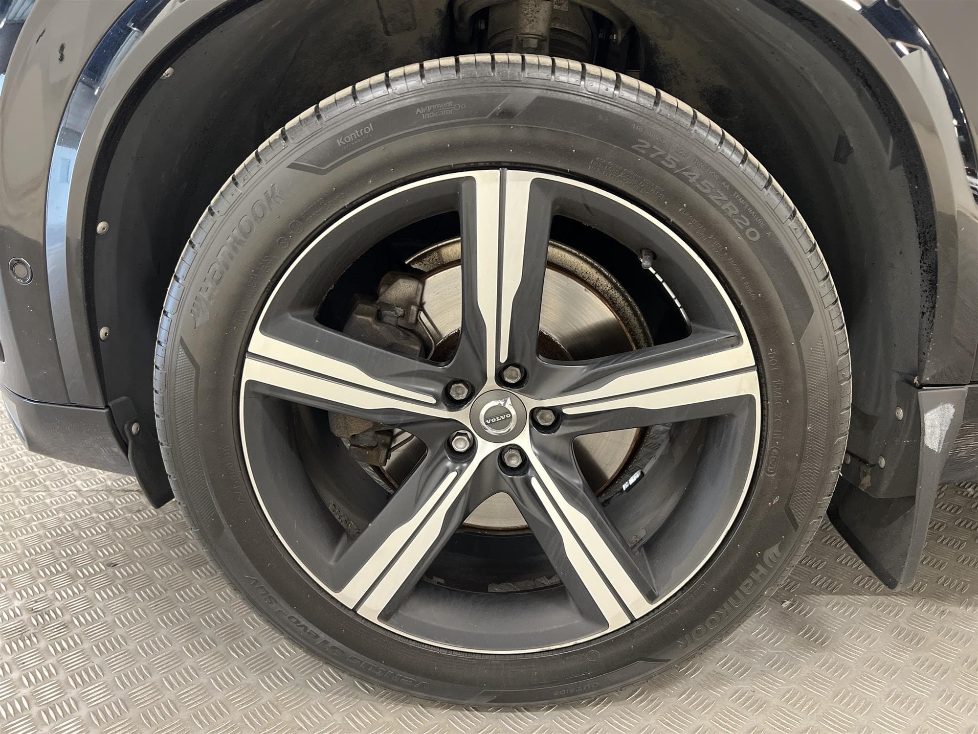 Volvo XC90 D5 AWD 235hk R Design Voc D-Värm Pano HUD 7 Sits