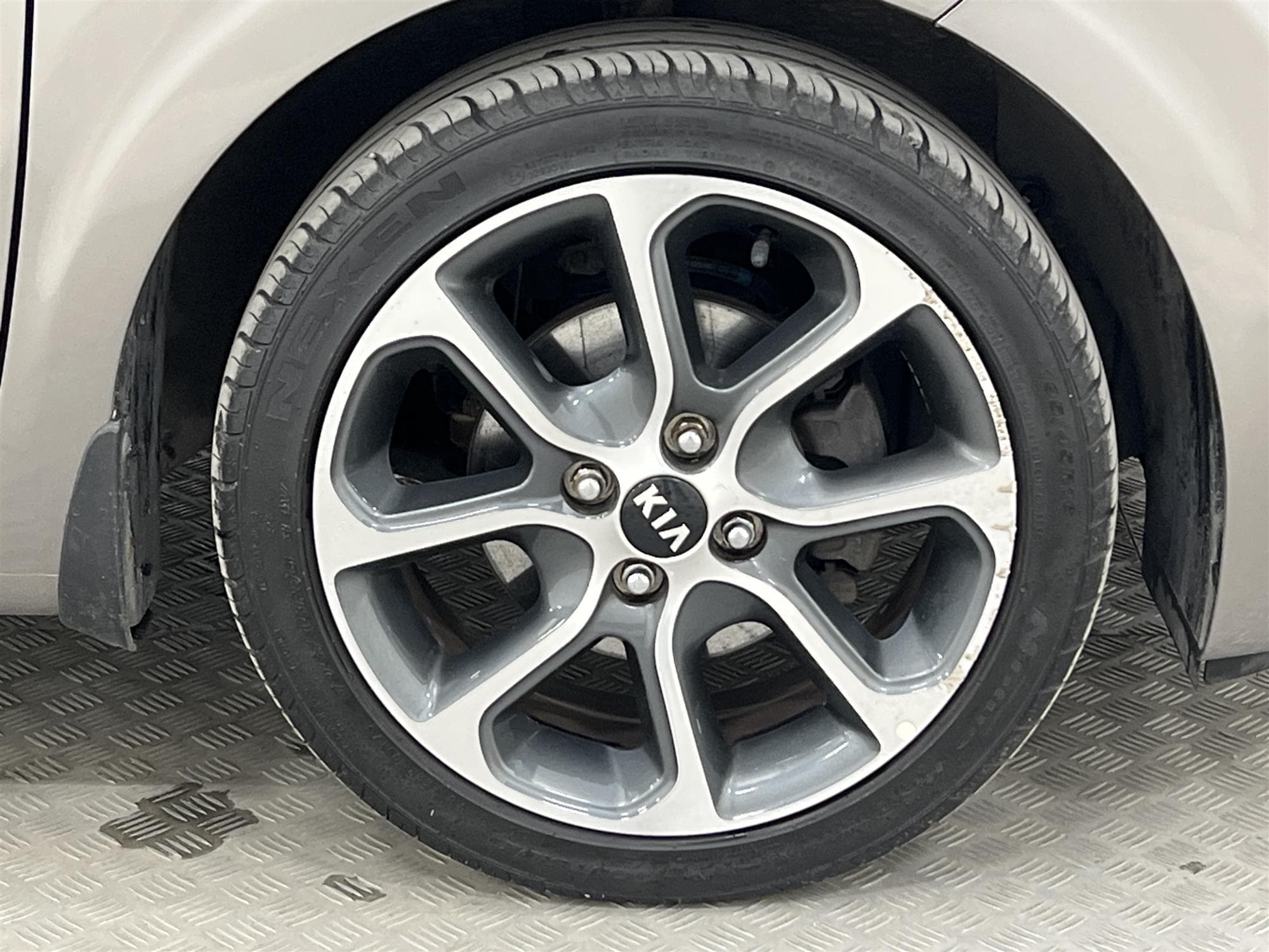 Kia Picanto 1.25 MPI 84hk GLS P-Sensor Låg Skatt 0,54L/mil