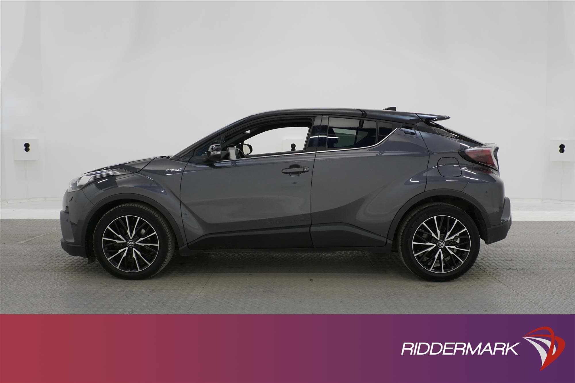 Toyota C-HR Hybrid CVT 122hk