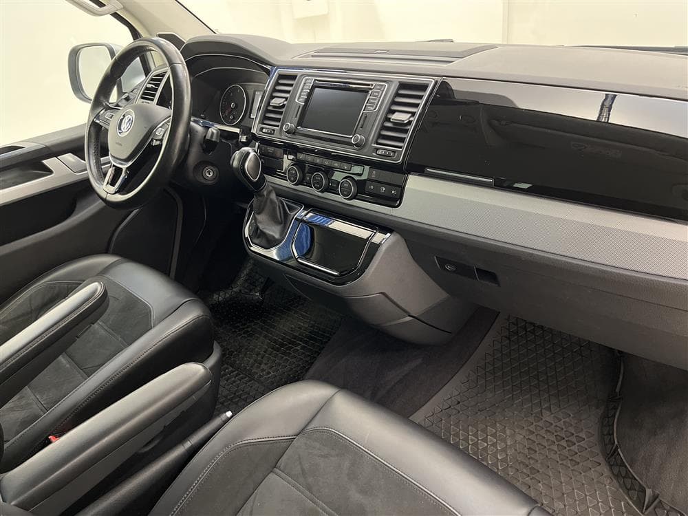 Volkswagen Multivan 2.0TDI Aut 4M Highline 204hk Dynaudio interiör