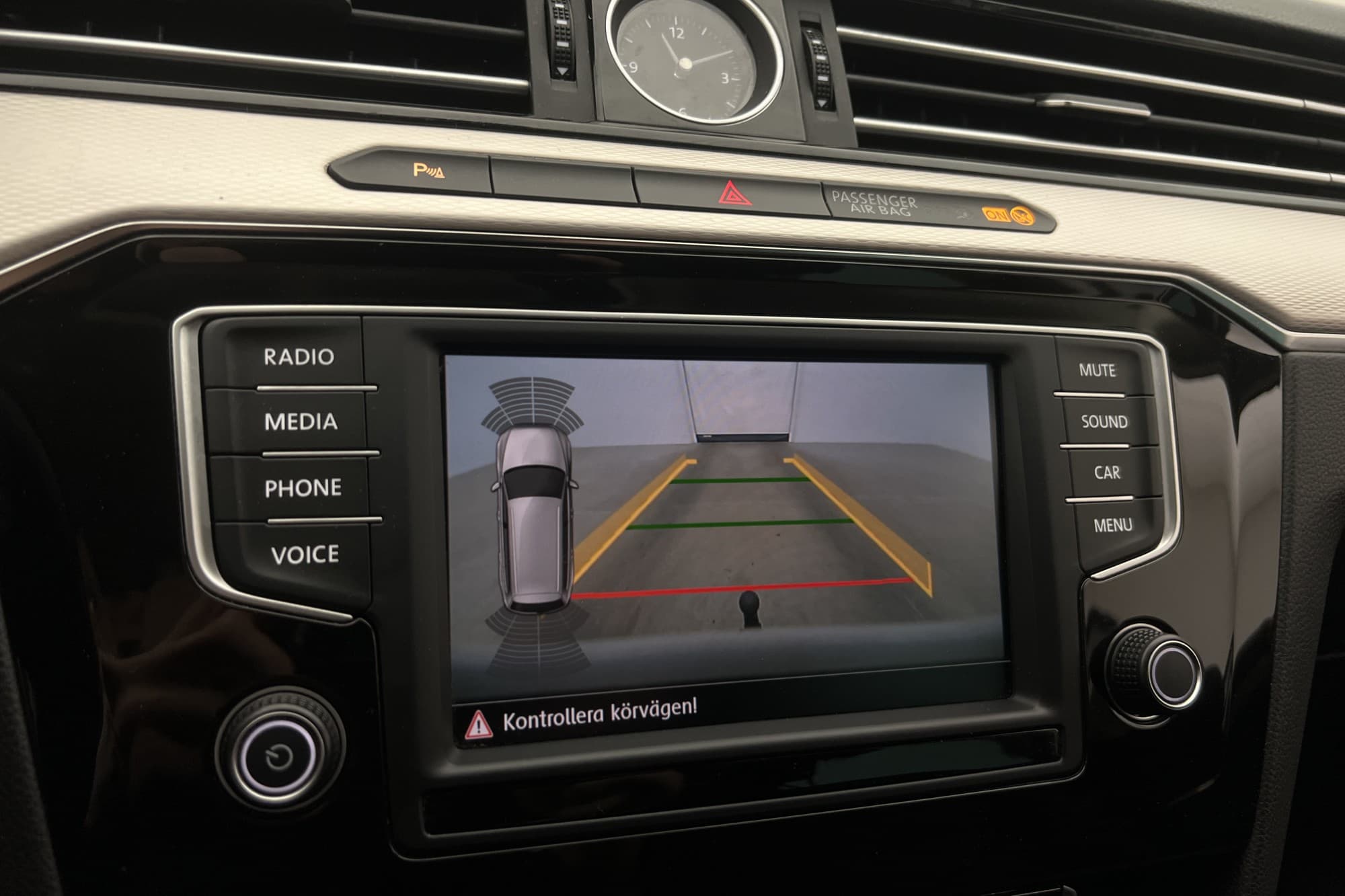 Volkswagen Passat Alltrack 4M 190hk Kamera CarPlay Drag Värm