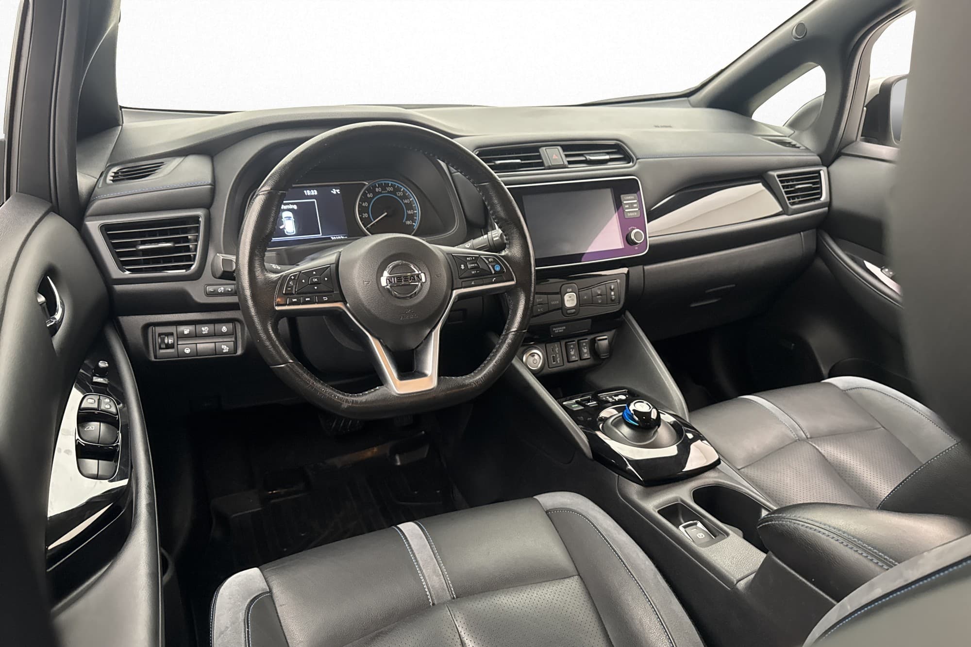 Nissan Leaf e+ 62 kWh 217hk Tekna BOSE Skinn 360° Navi