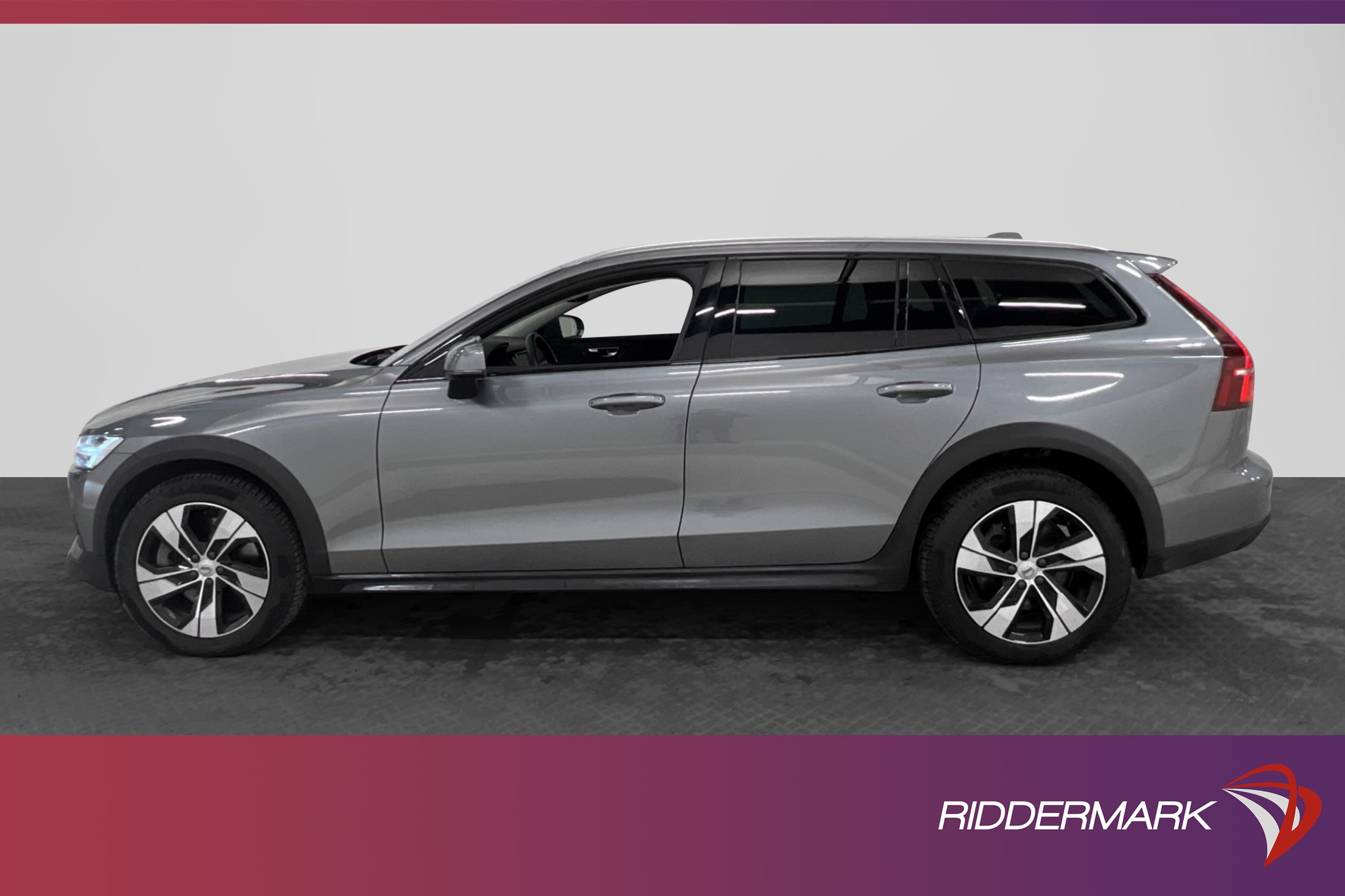 Volvo V60 Cross Country B4 AWD 197hk