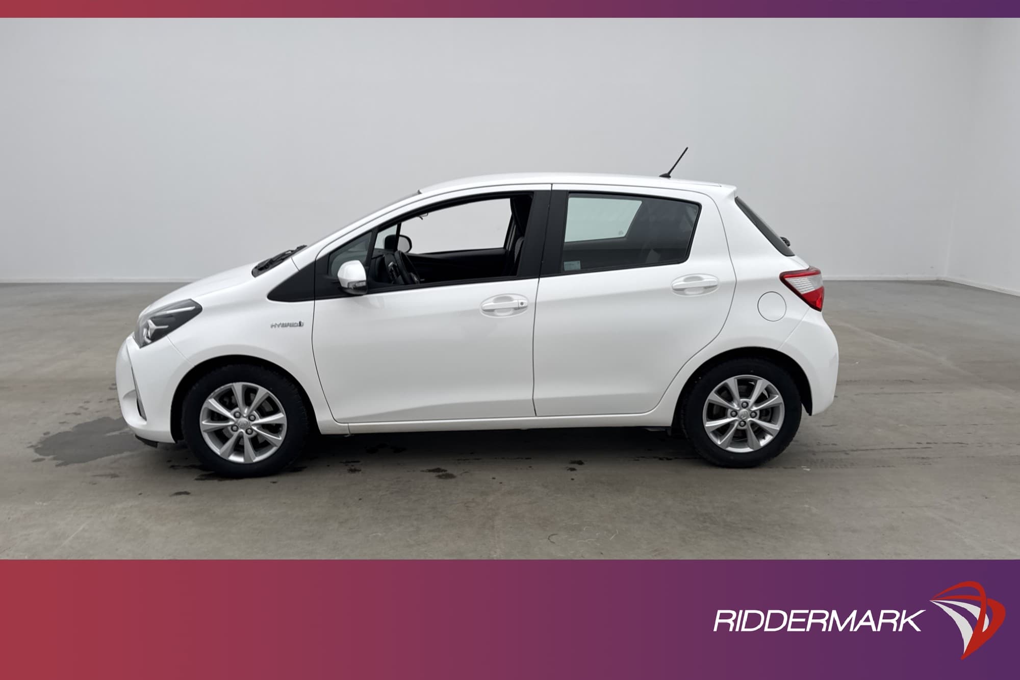 Toyota Yaris Hybrid e-CVT 101hk