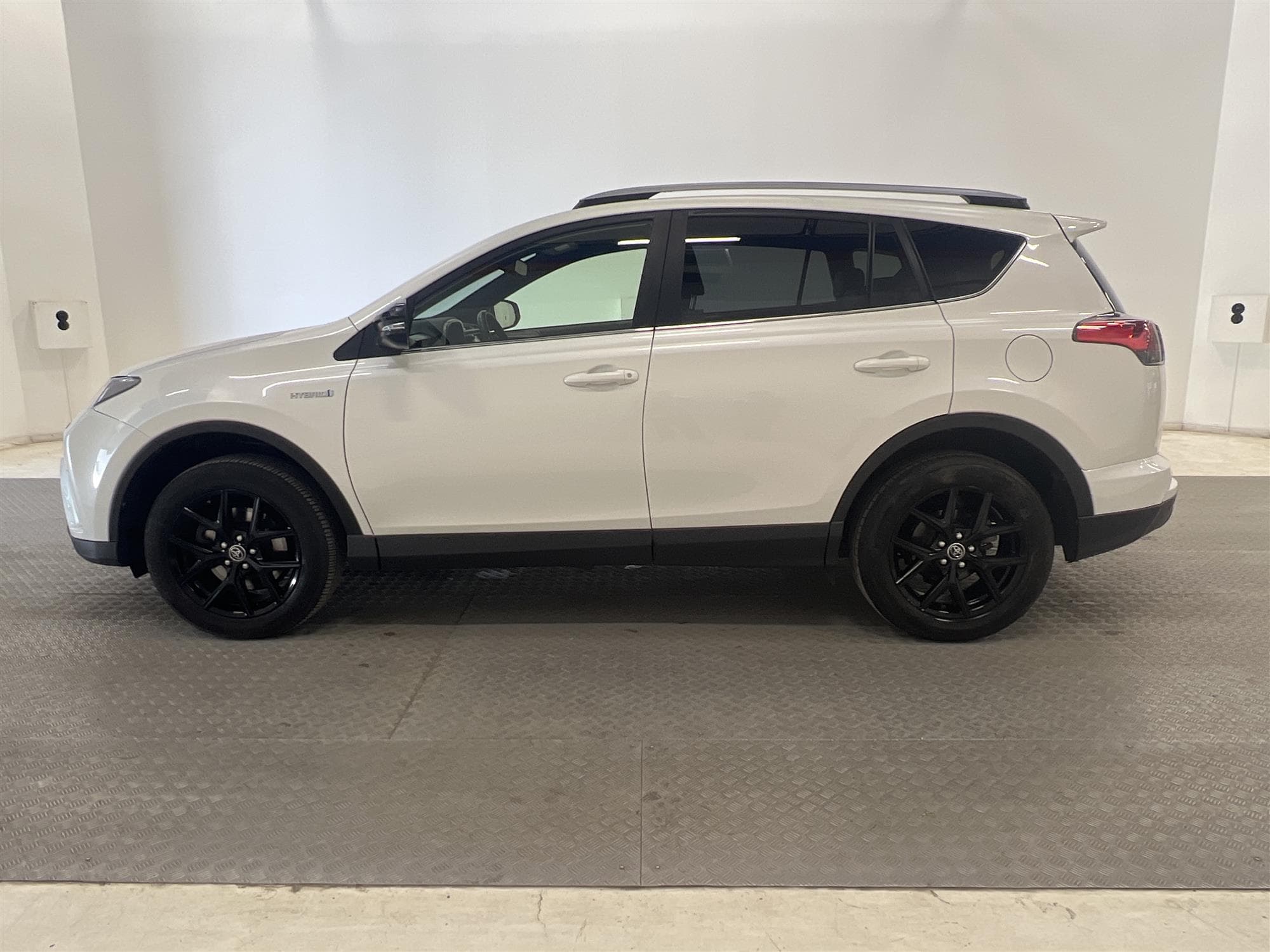 Toyota RAV4 Hybrid 2.5 AWD 197hk 1 Bruk Drag B-Kam Keyless 