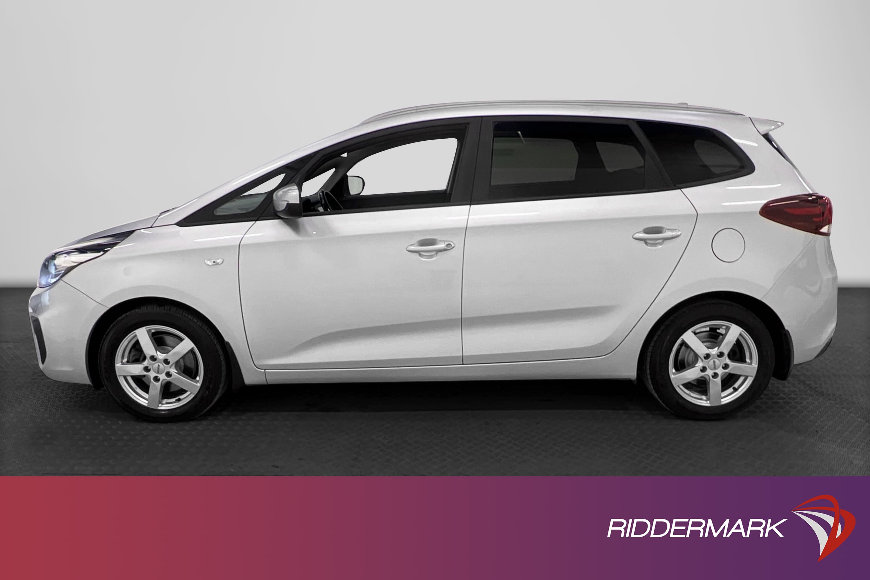 Kia Carens 1.7 141hk