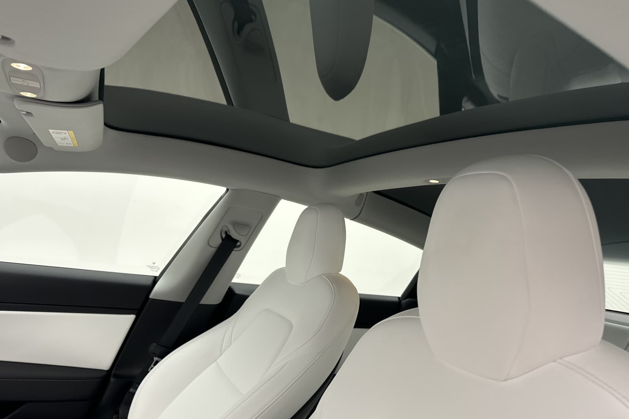 Tesla Model 3 Long Range AWD Autopilot En brukare Svensksåld