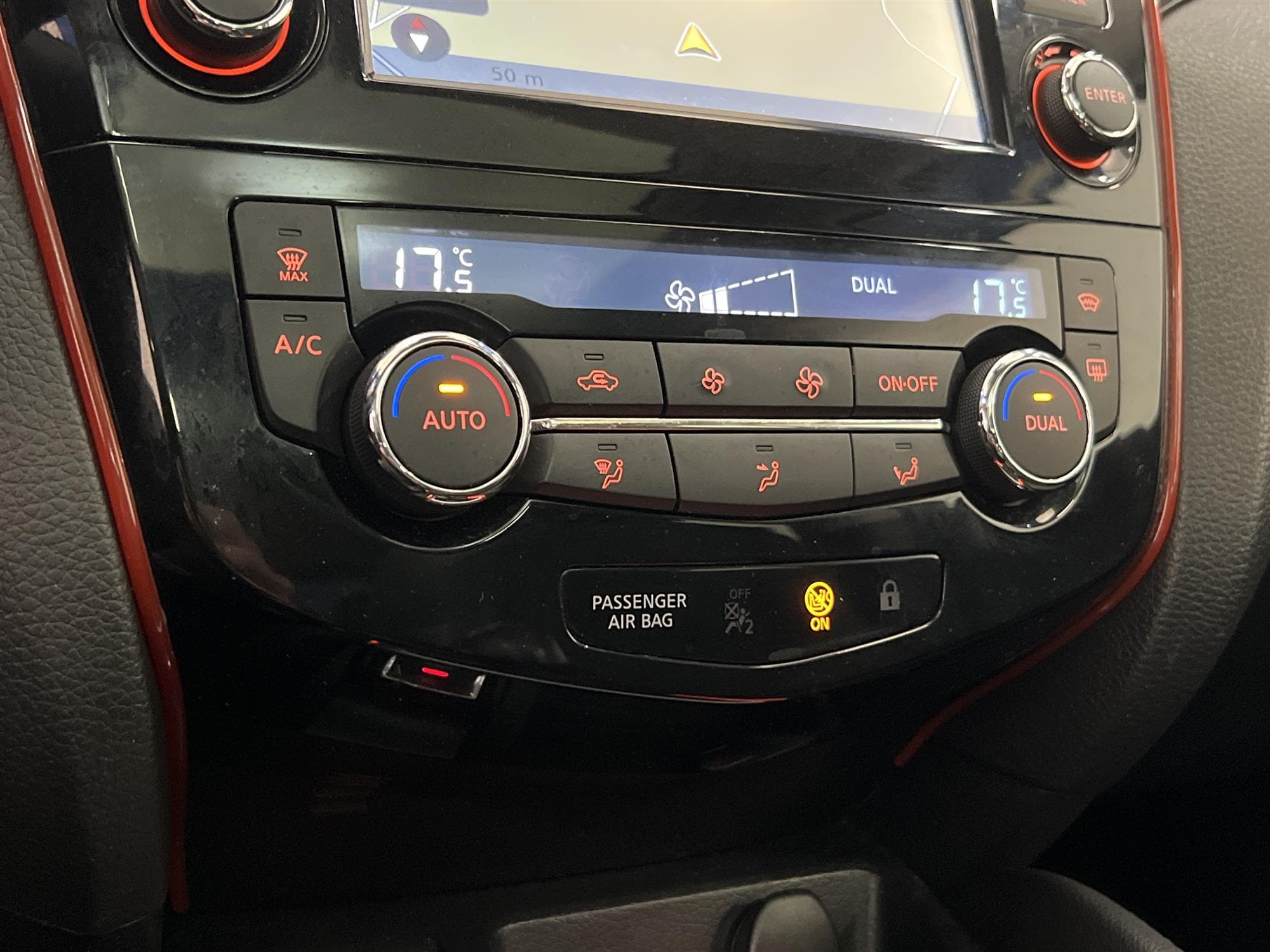 Nissan Qashqai 1.2 115hk 2 Brukare M&K-Värm Pano 360 Navi 