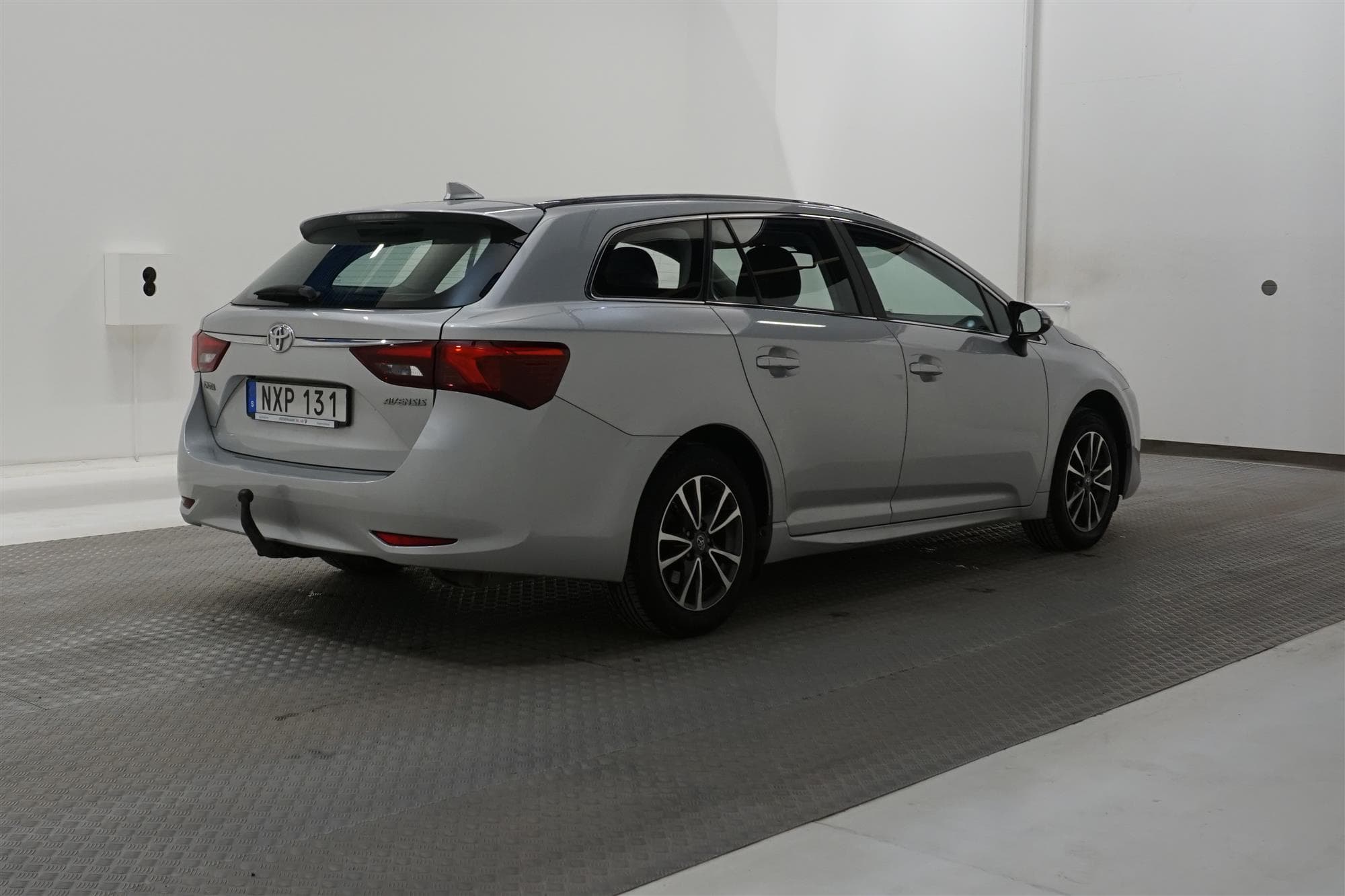Toyota Avensis 1.8 147hk Drag B-Kam Lane Assist Nyservad
