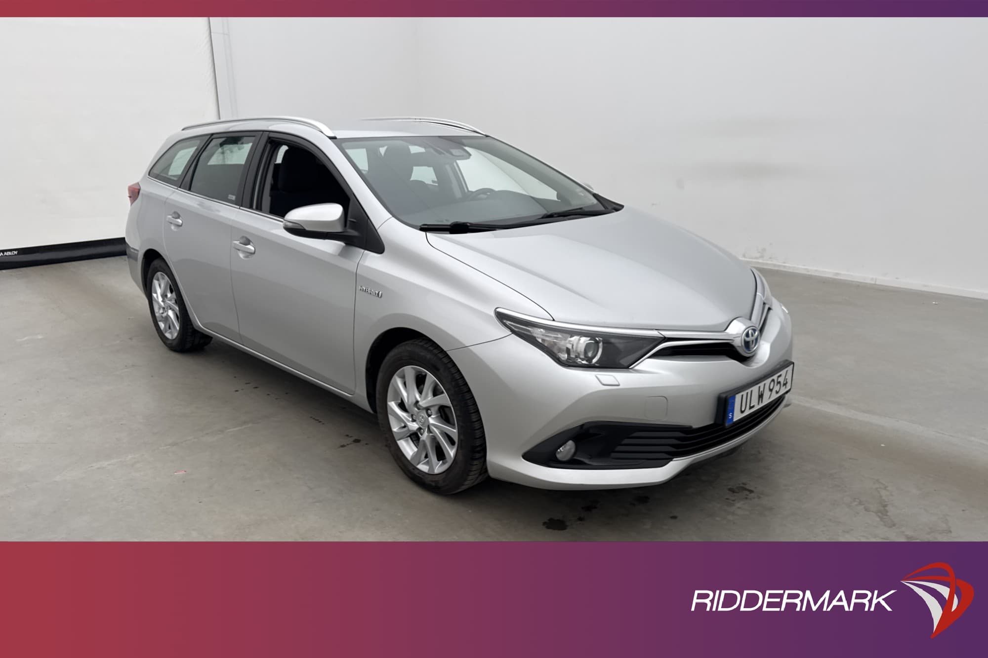Toyota Auris Touring Sports Hybrid 136hh M&K-Värmare Kamera