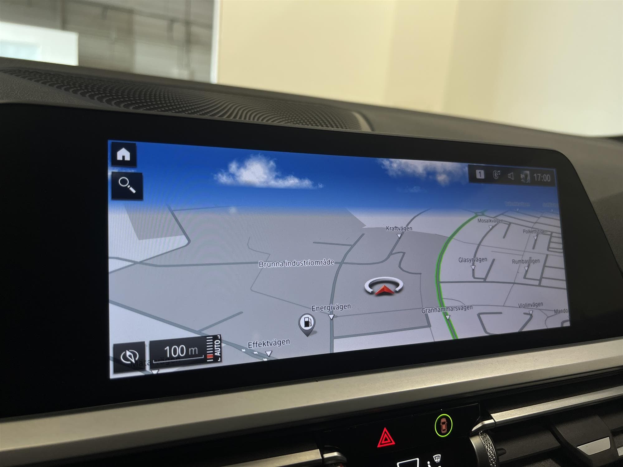 BMW 330i xDrive 258hk M Sport H/K Display Key Navi Drag Värm