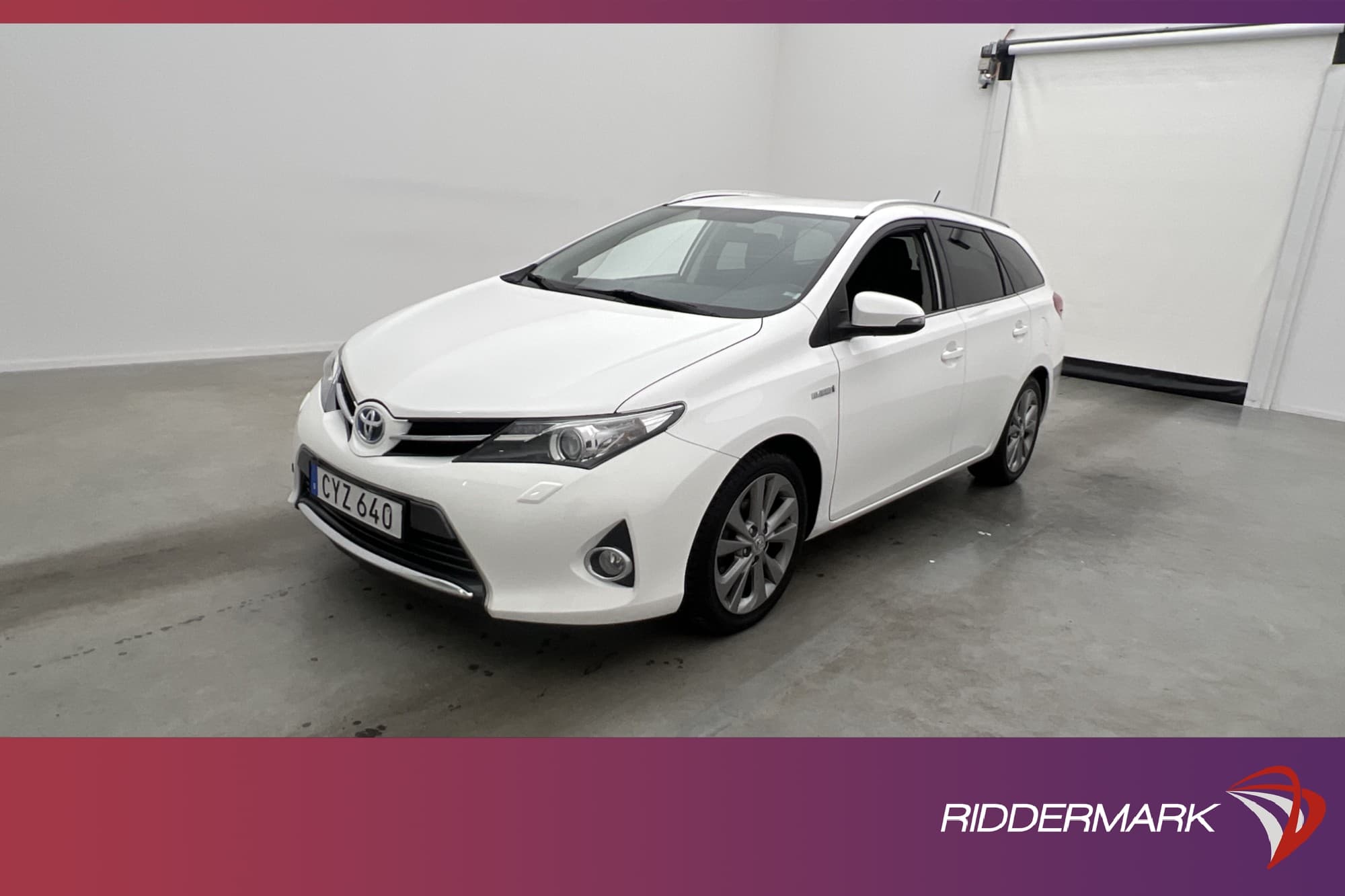 Toyota Auris Touring Sports Hybrid 136hk