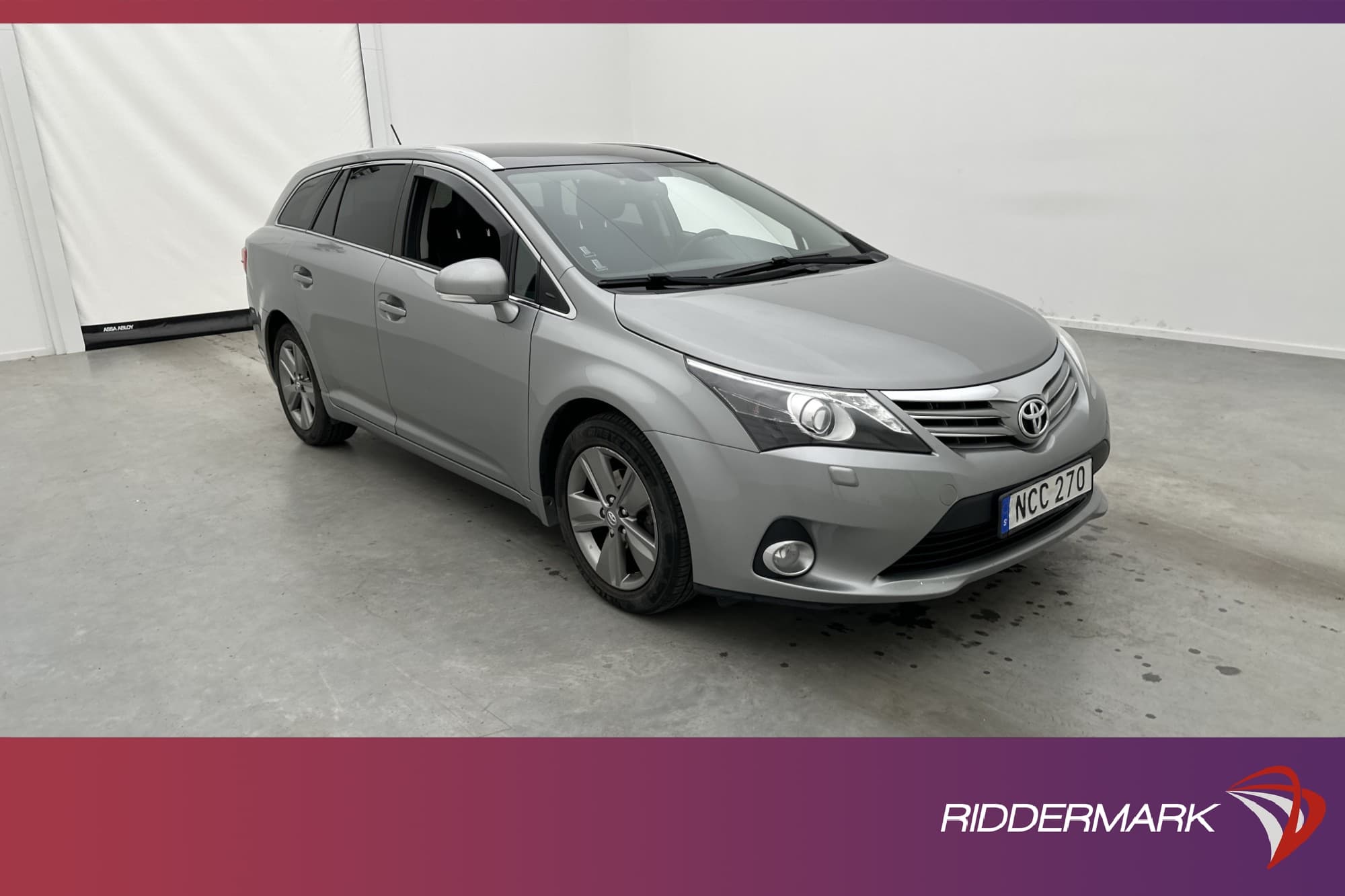 Toyota Avensis 1.8 147hk