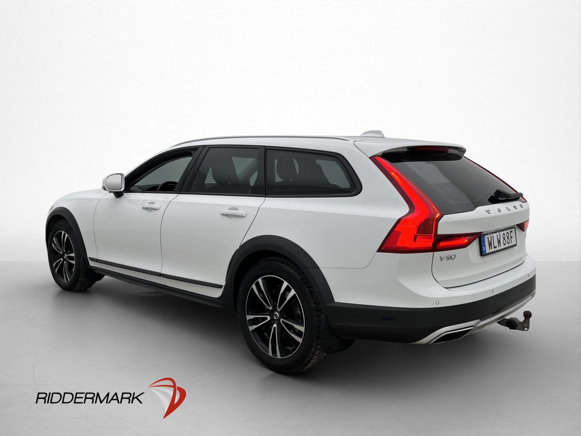 Volvo V90 Cross Country D4 190hk AWD Värmare Skinn Drag