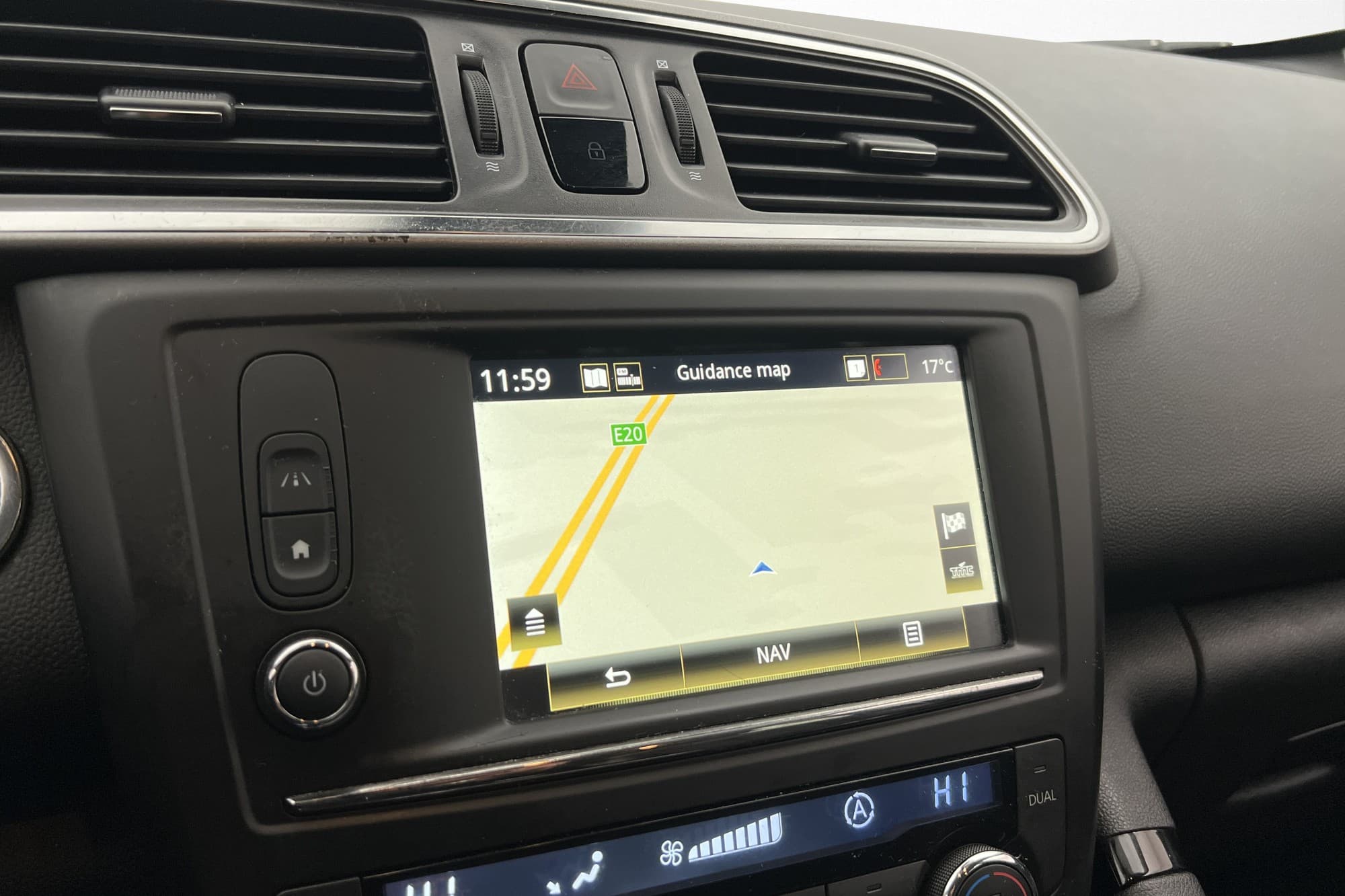 Renault Kadjar 1.2 TCe 130hk LIMITED Kamera Navi Keyless